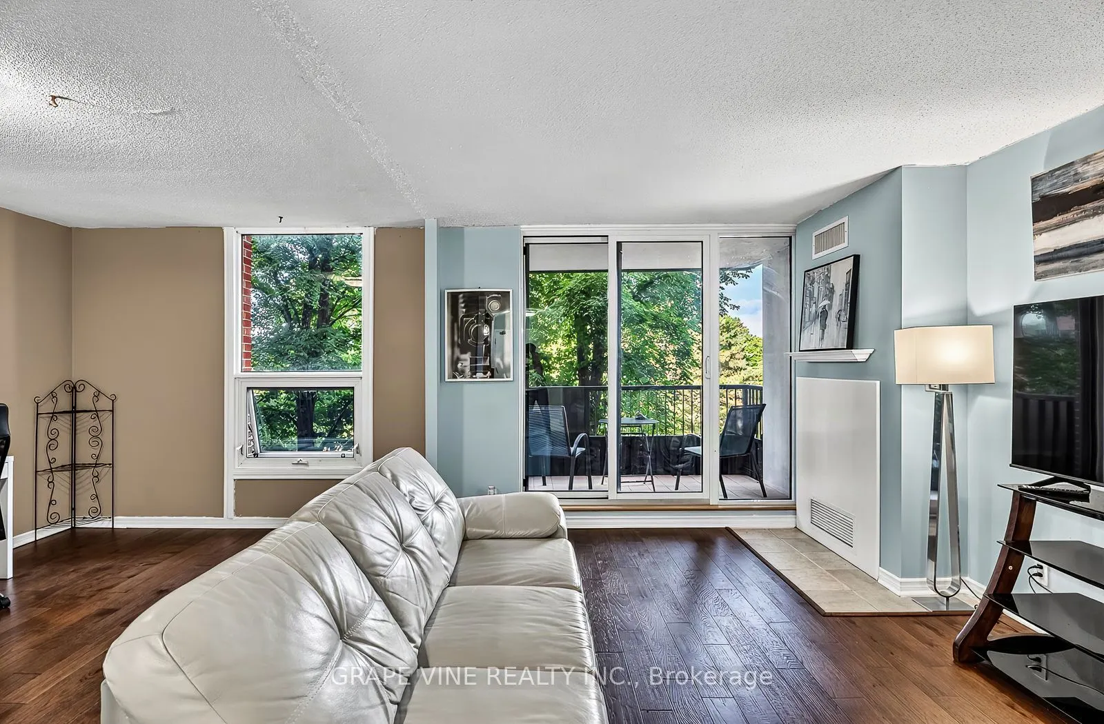 2951 Riverside Drive #504