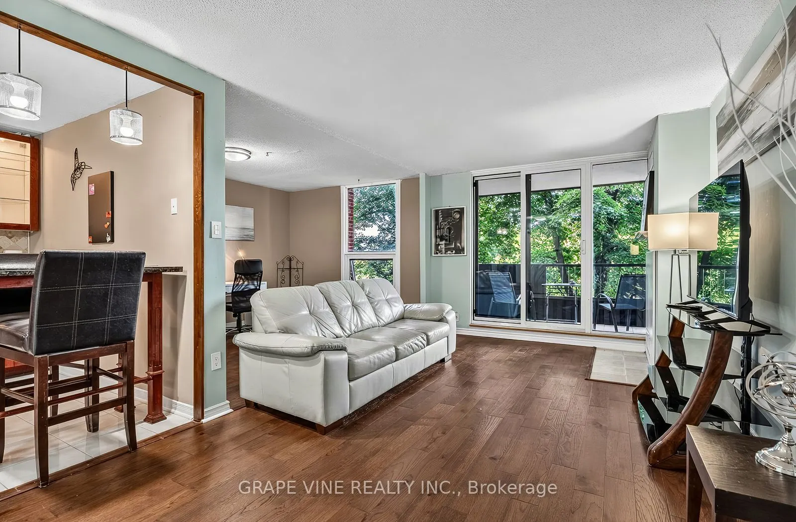 2951 Riverside Drive #504