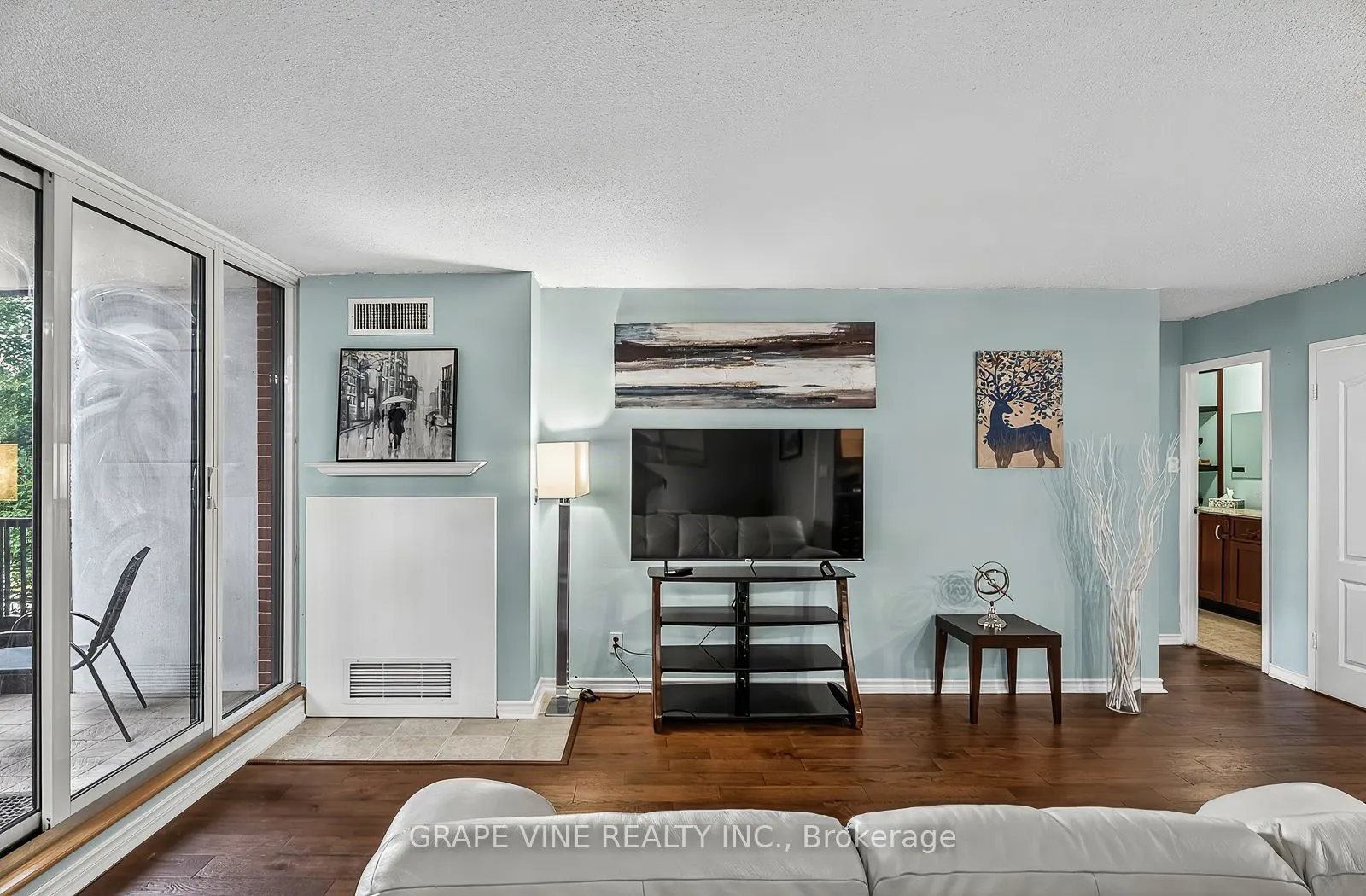 2951 Riverside Drive #504