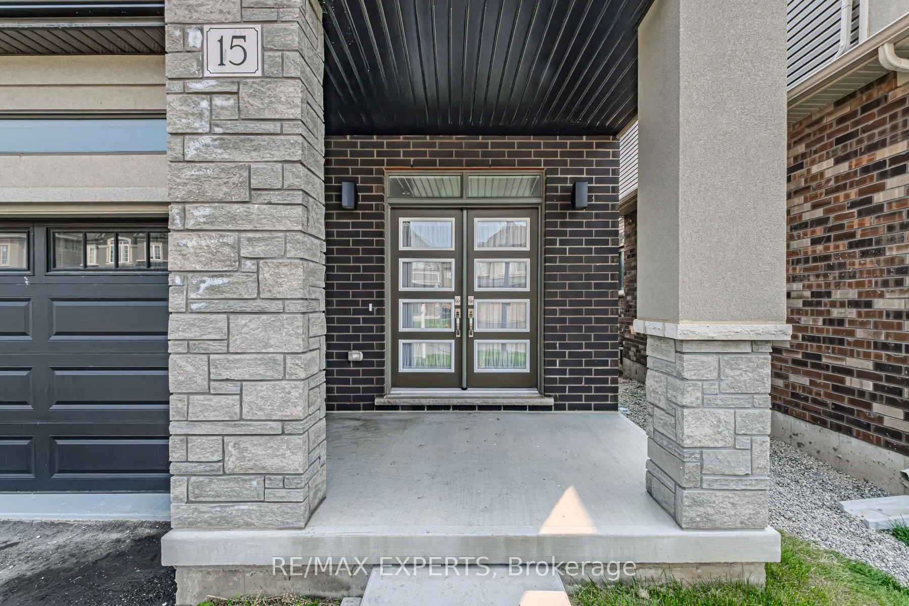 15 Stokes Road