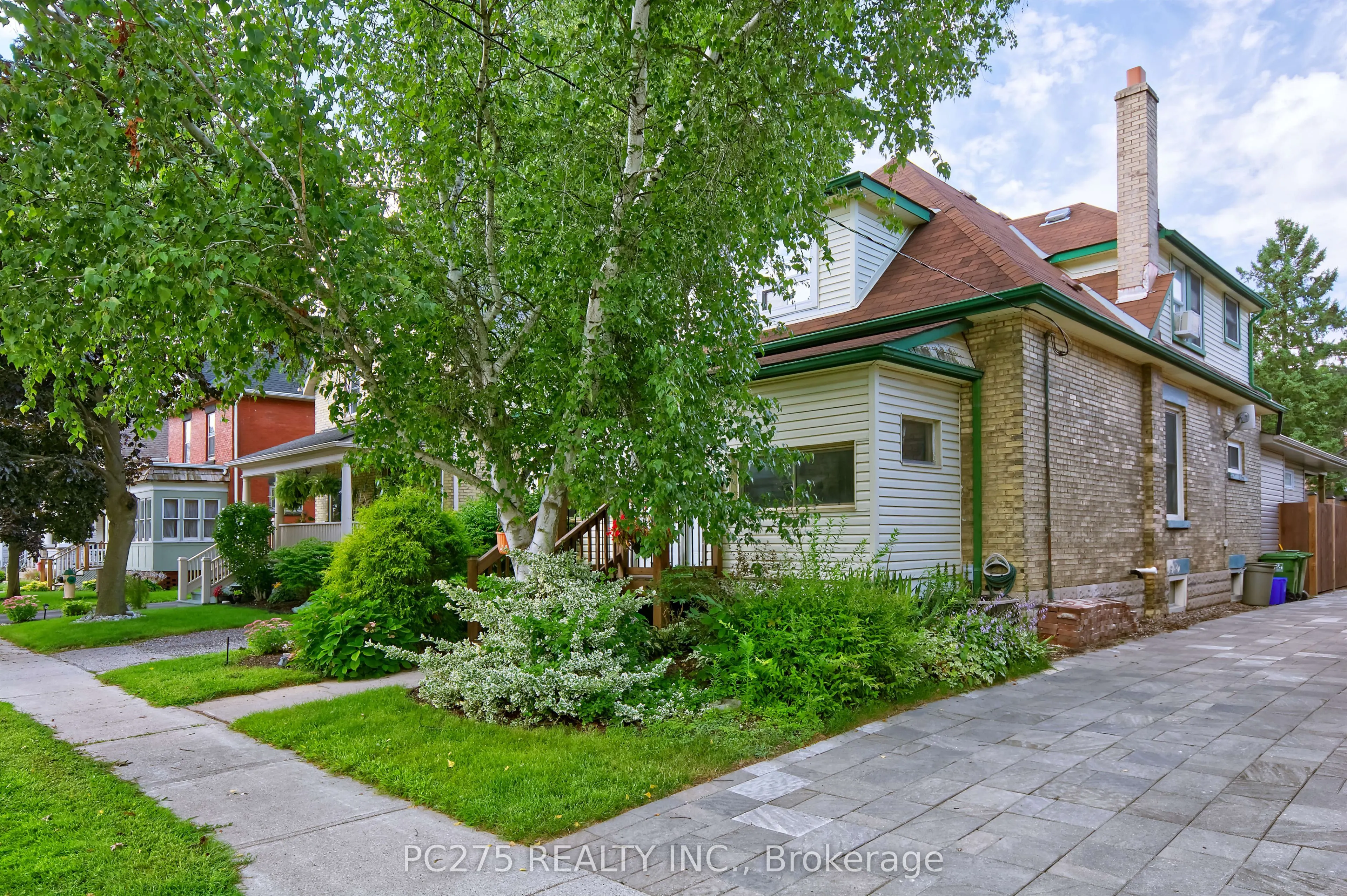 20 Maple Street
