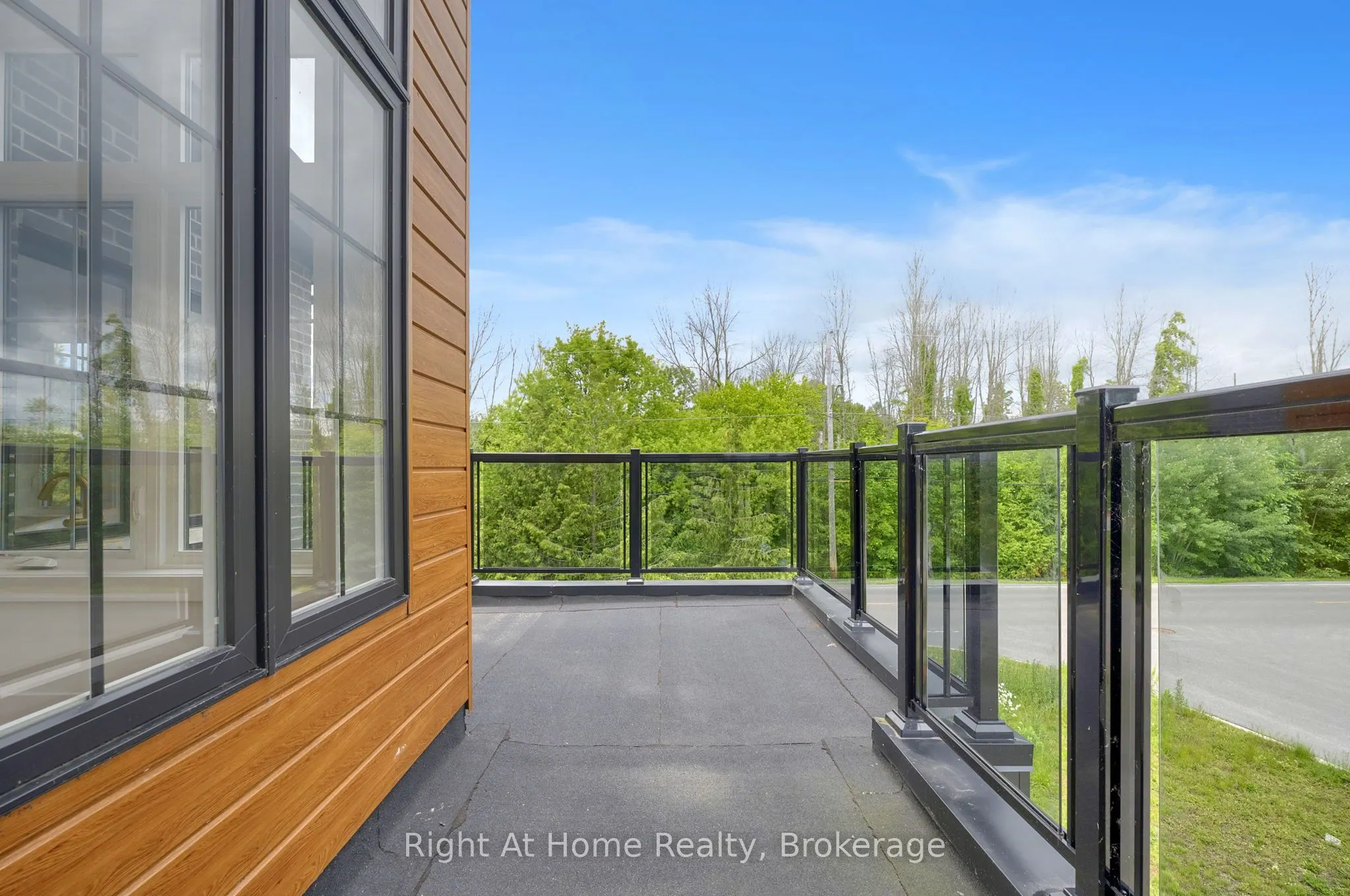 213 Suzanne Mess Boulevard