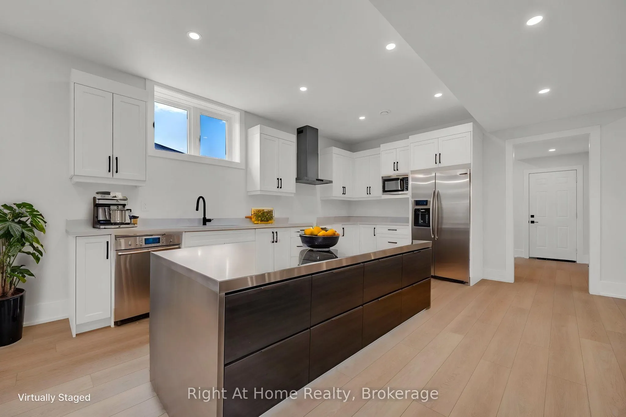 213 Suzanne Mess Boulevard