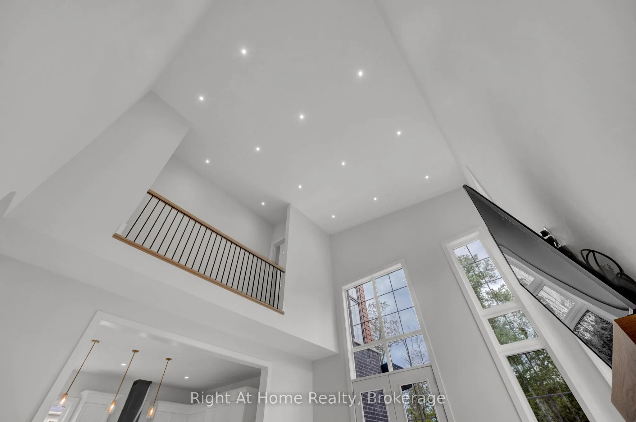 213 Suzanne Mess Boulevard