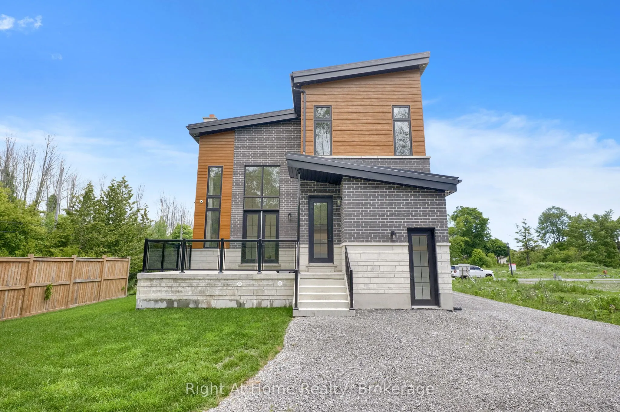 213 Suzanne Mess Boulevard