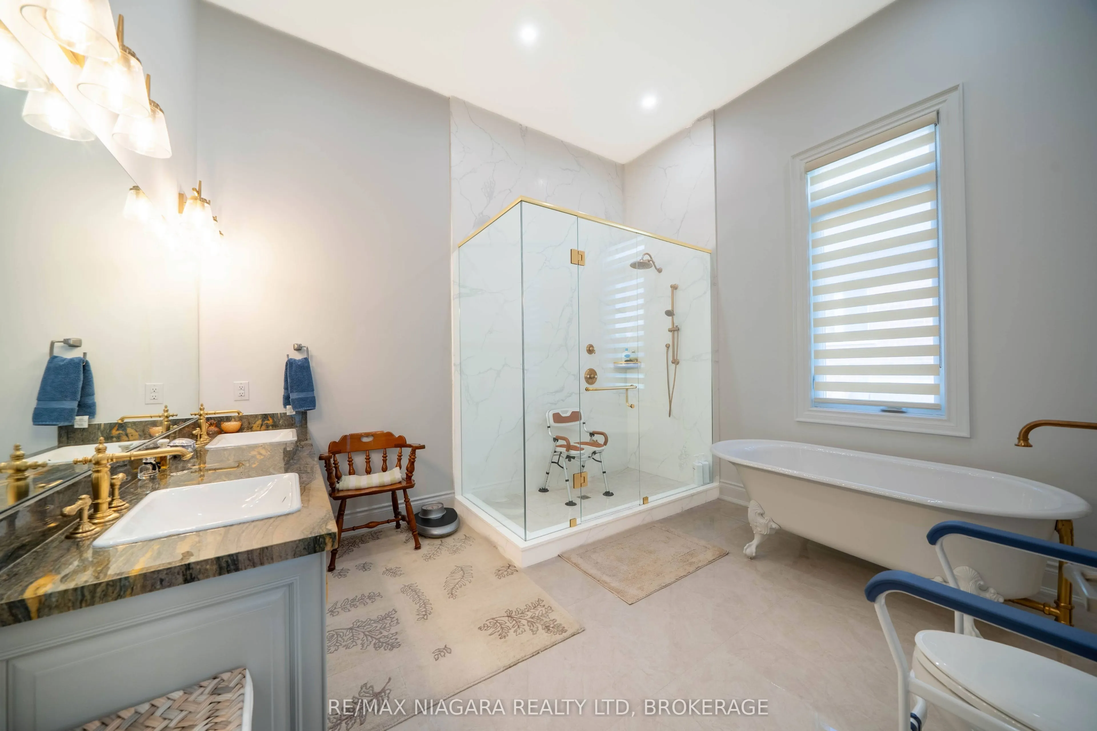 327 Queenston Road