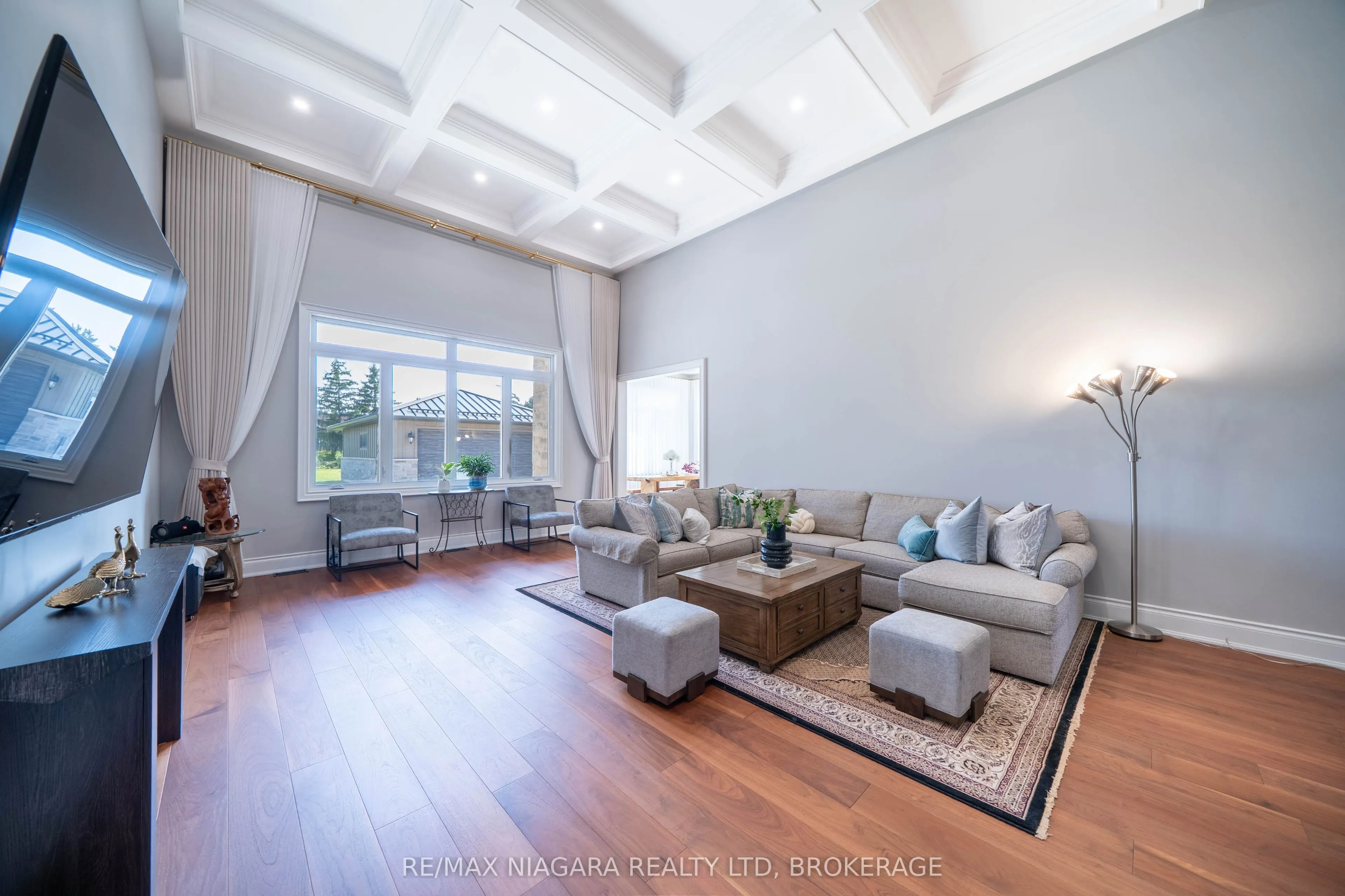 327 Queenston Road