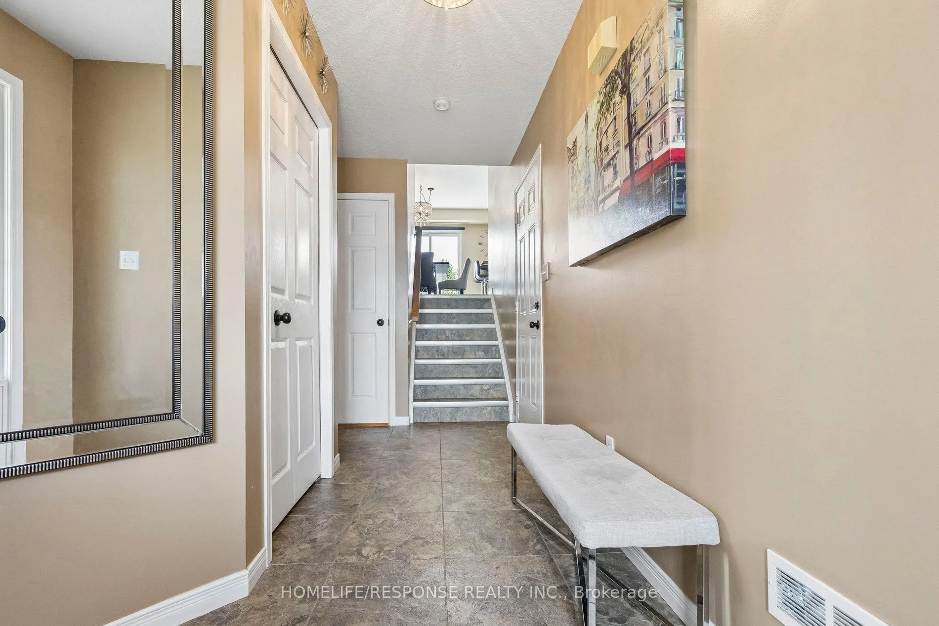 222 SOPHIA Crescent
