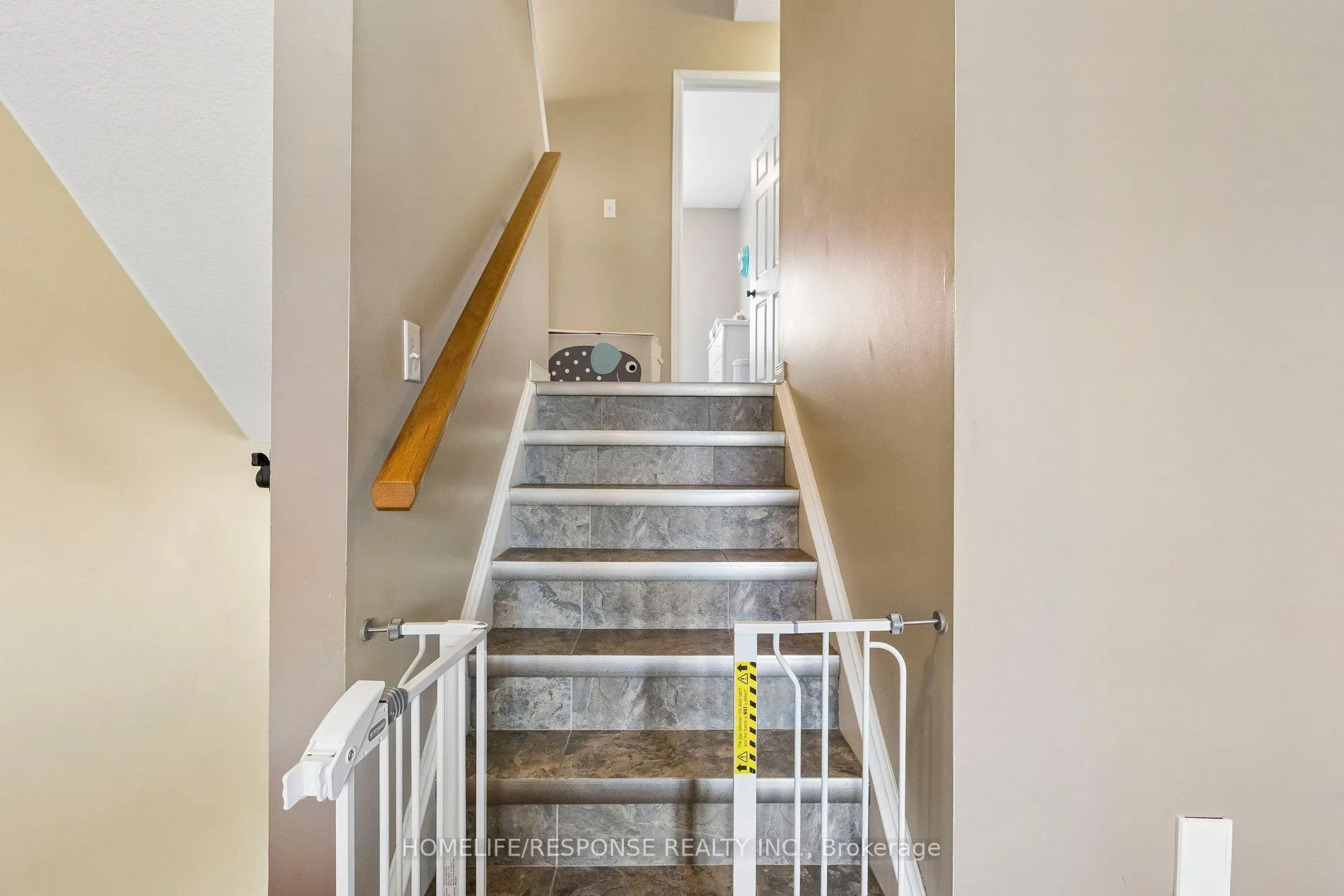 222 SOPHIA Crescent