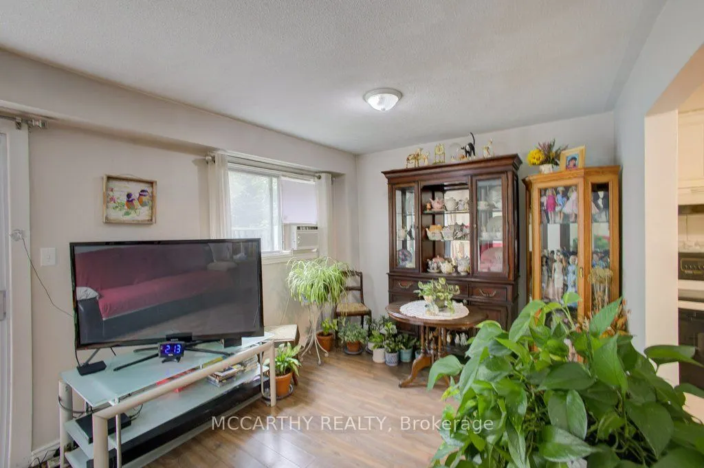 325 William Street #22