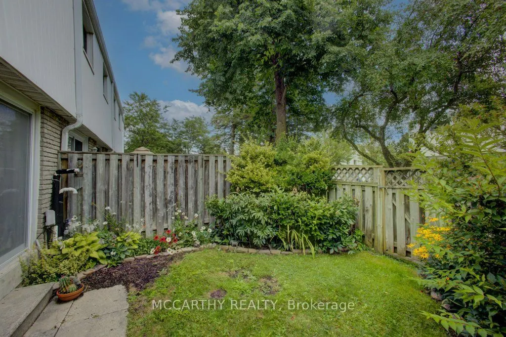 325 William Street #22