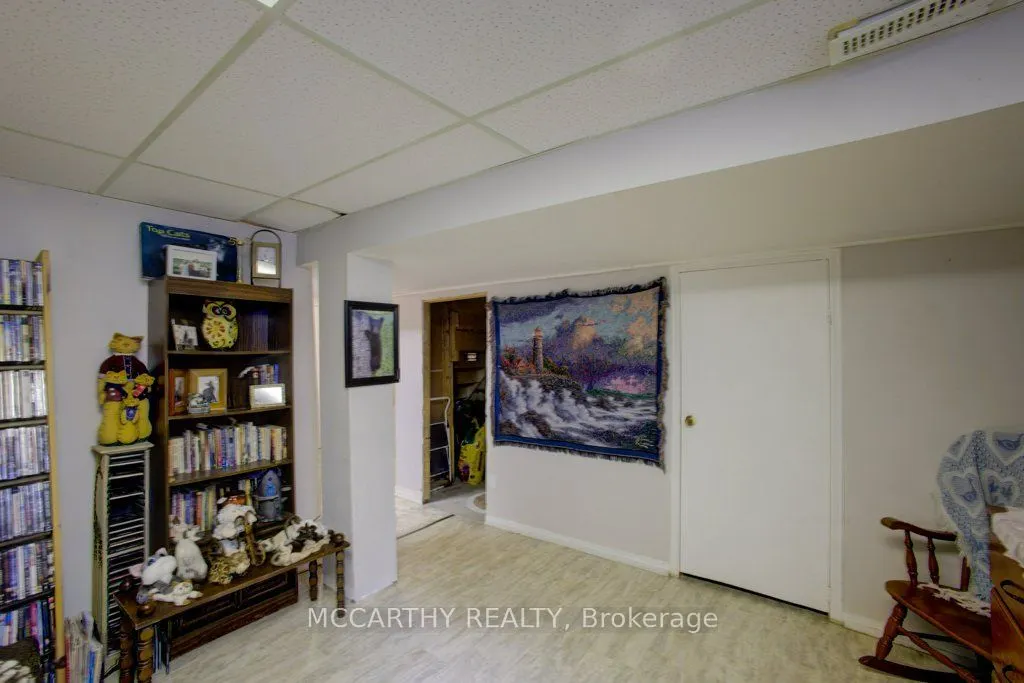 325 William Street #22