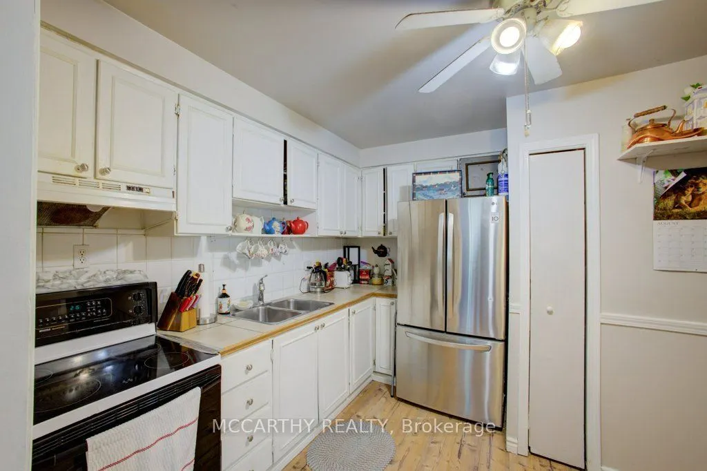 325 William Street #22