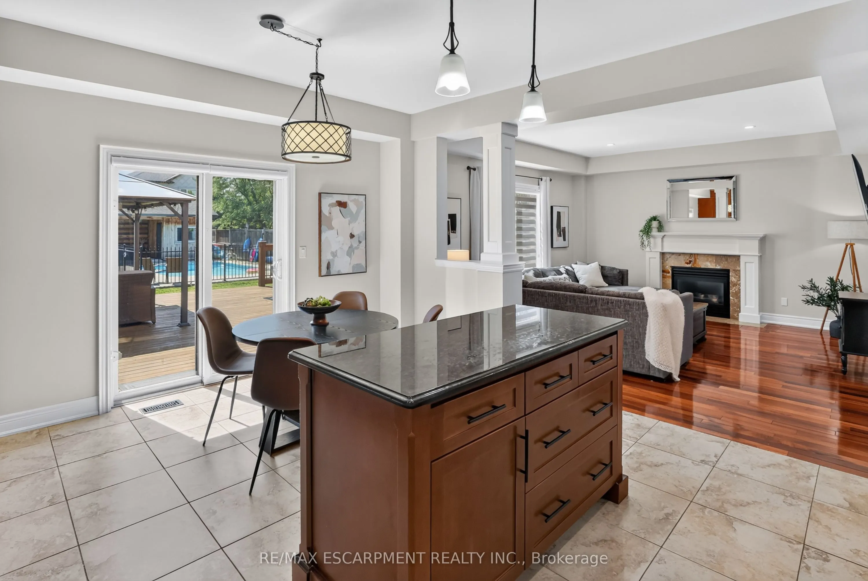 4852 Northgate Crescent