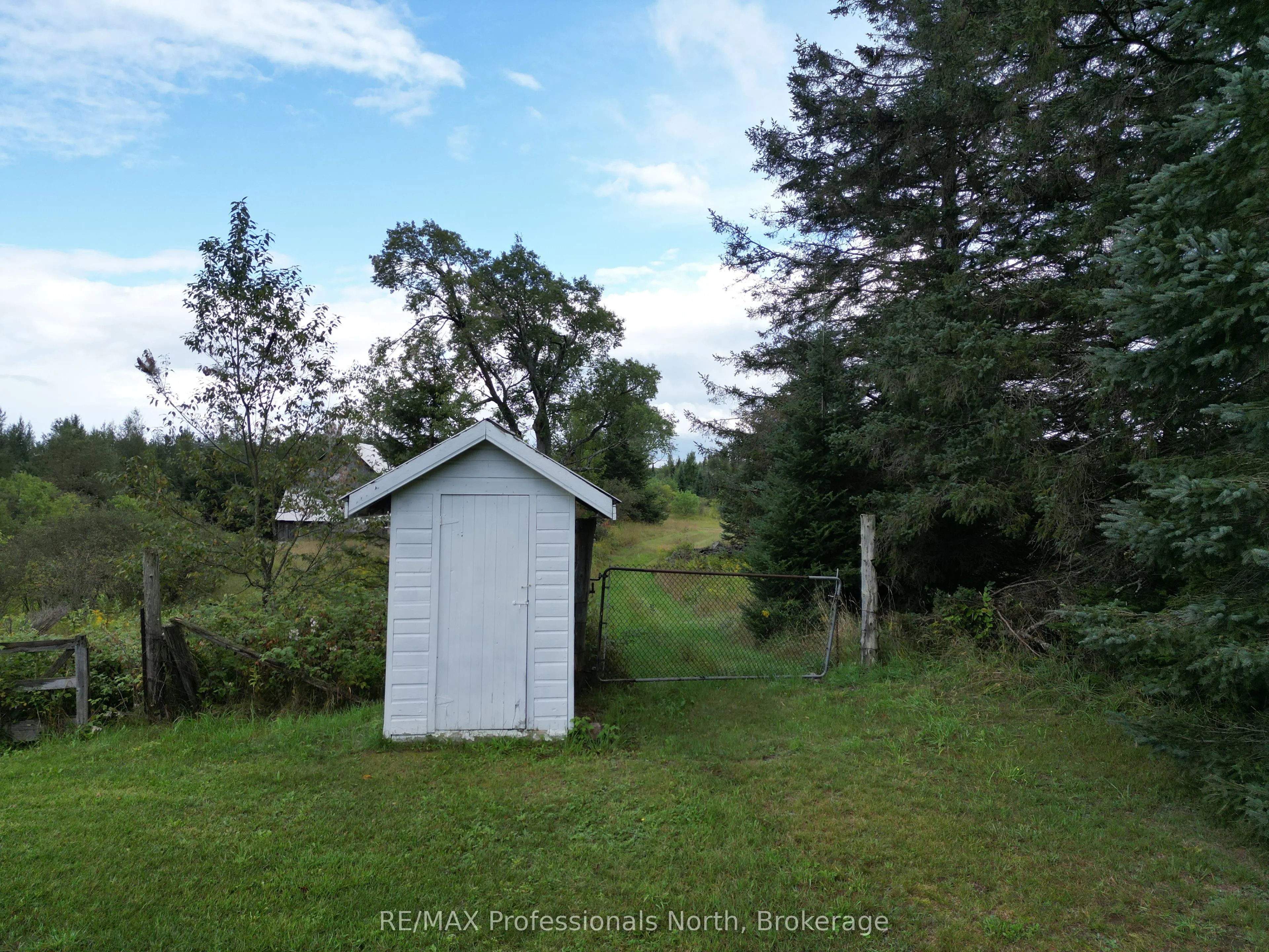1418 Sedgwick Road