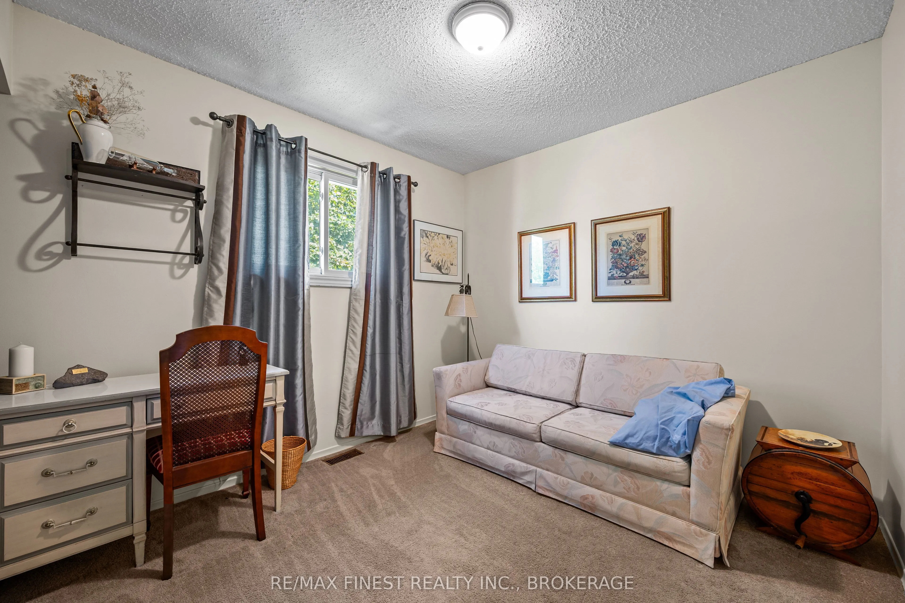 105 Grenadier Drive