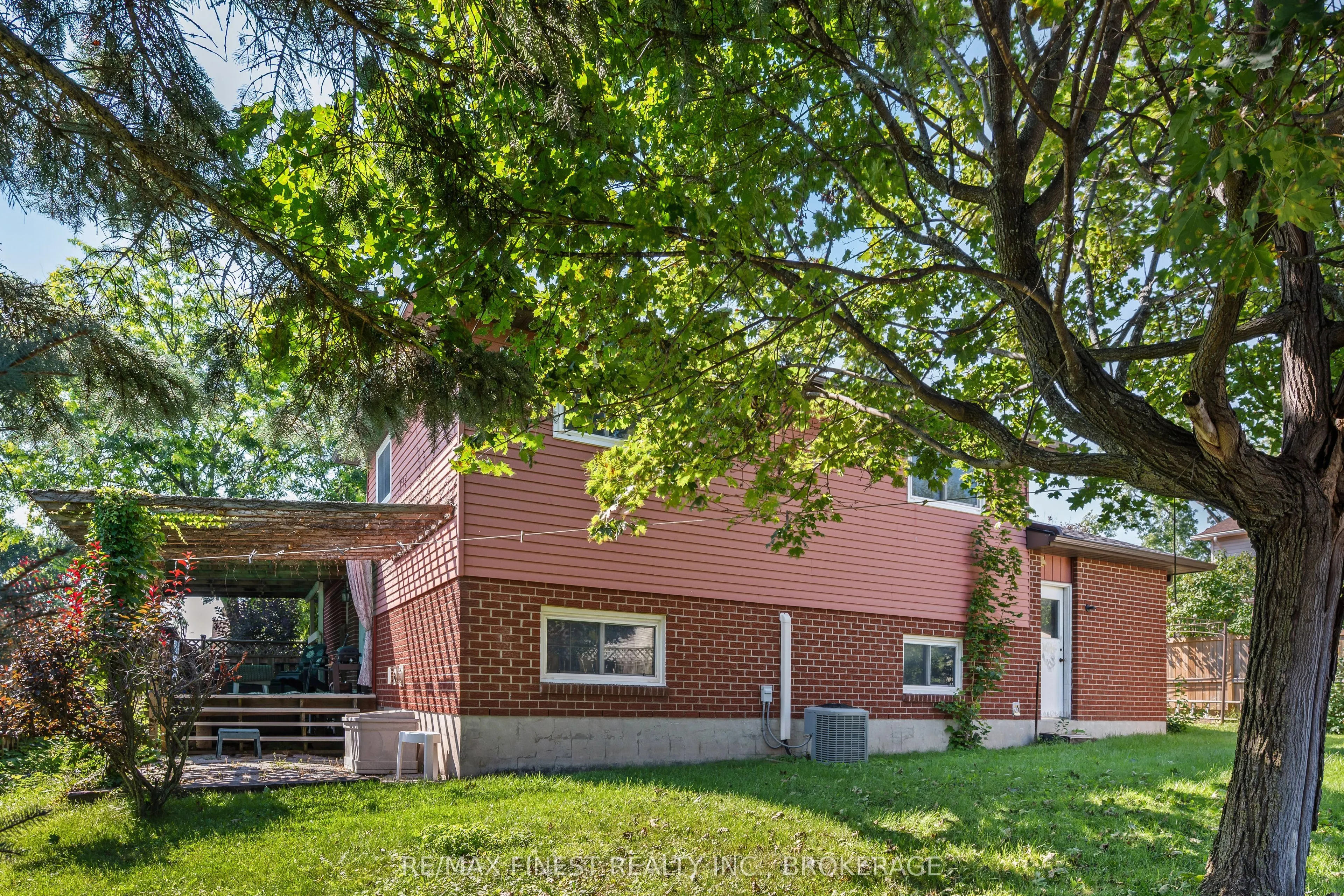 105 Grenadier Drive