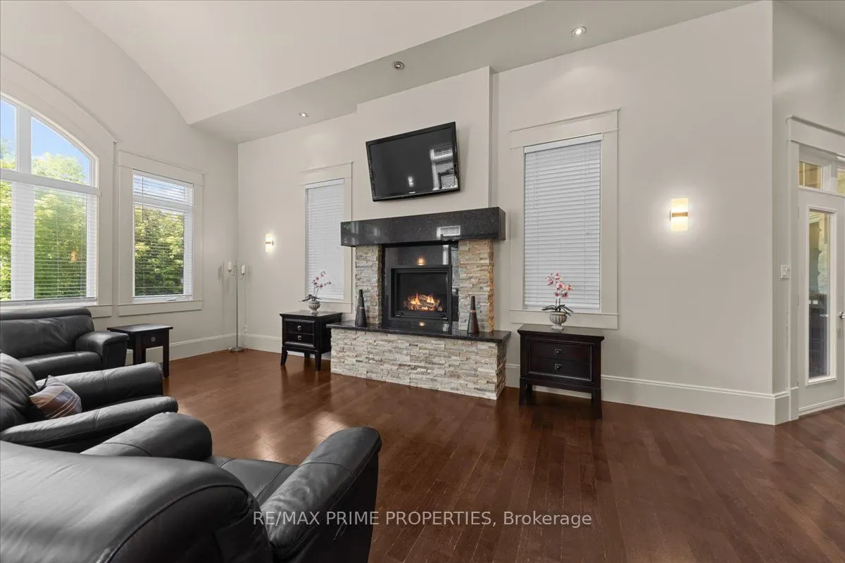 1161 Du Gouverneur Drive