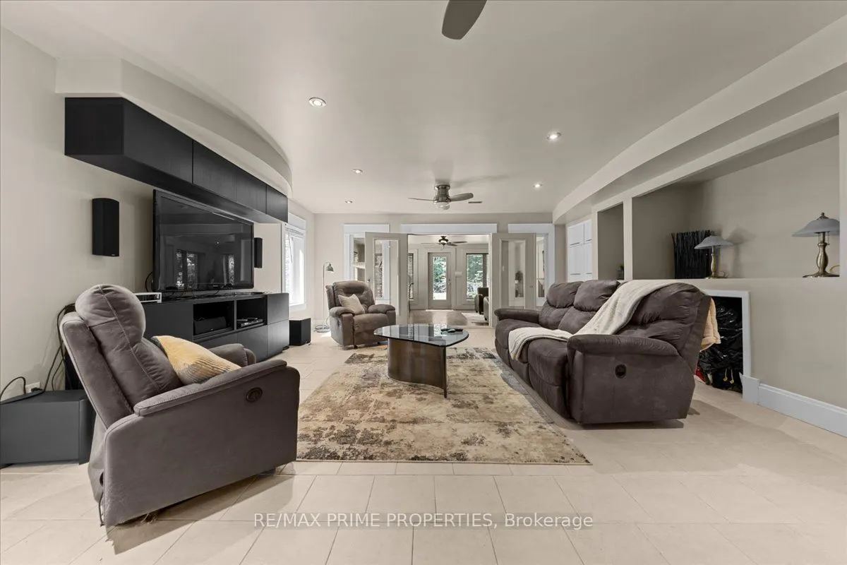 1161 Du Gouverneur Drive