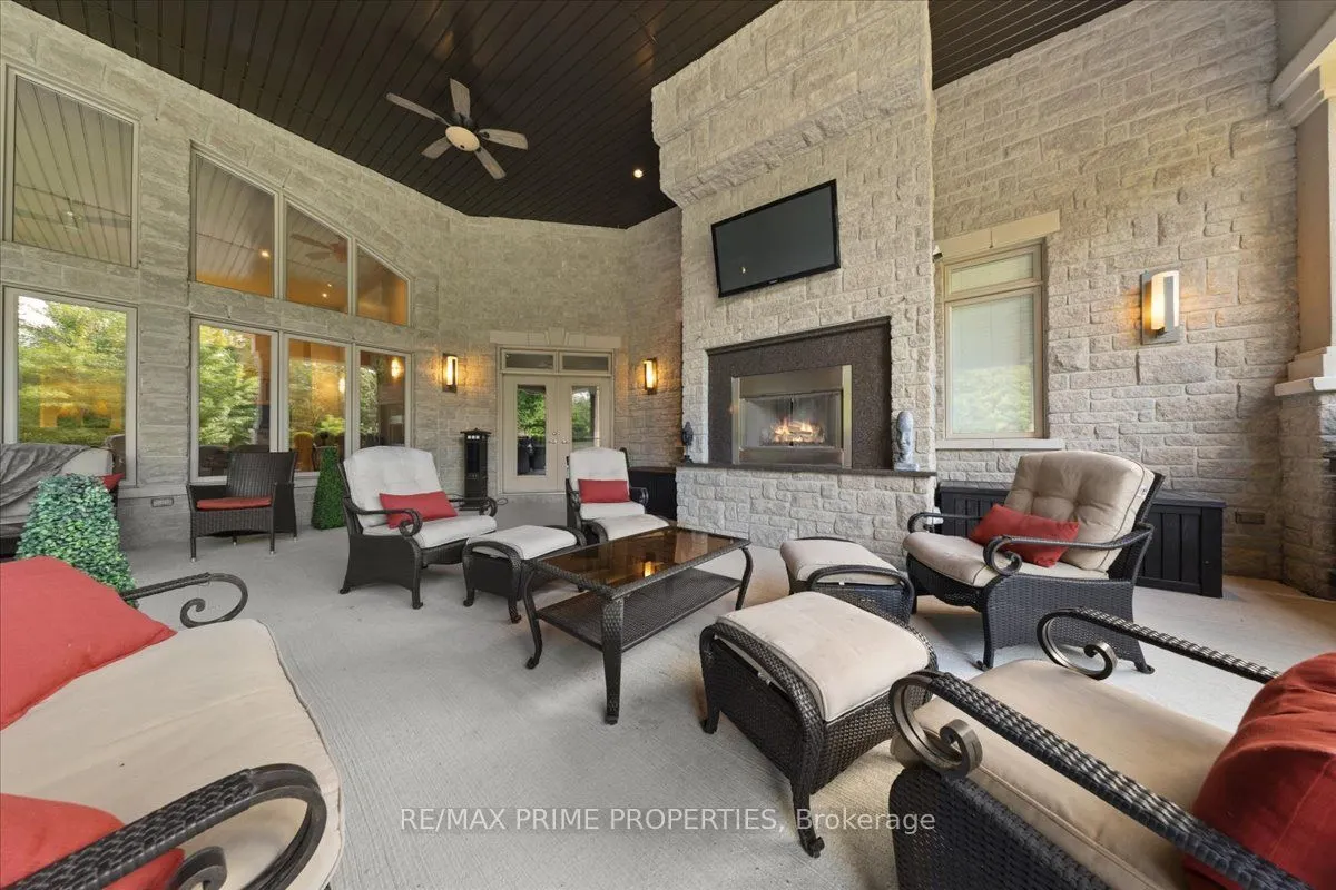 1161 Du Gouverneur Drive