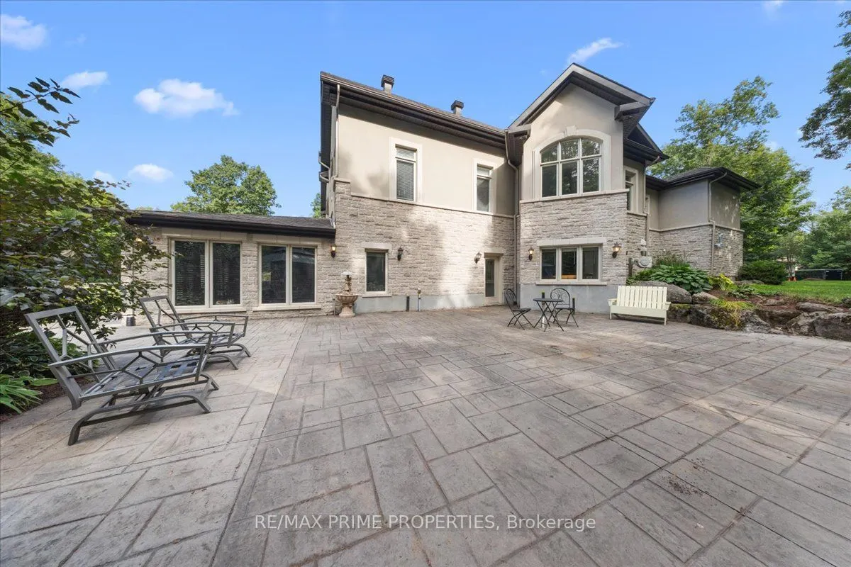 1161 Du Gouverneur Drive
