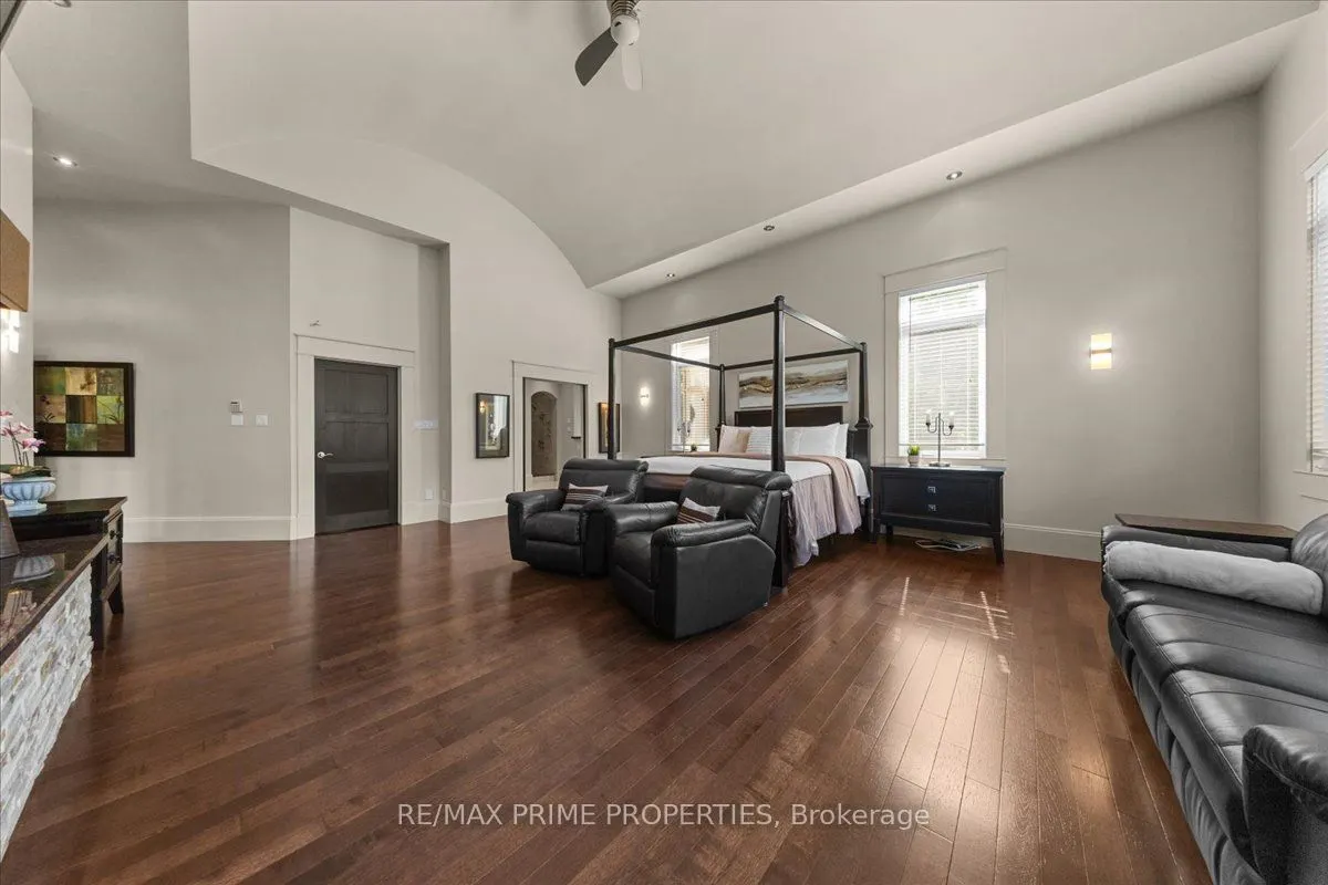 1161 Du Gouverneur Drive
