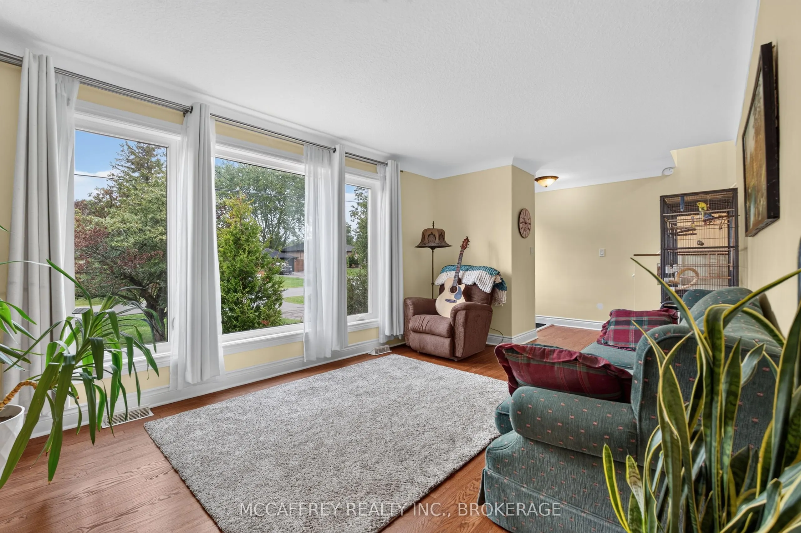 1242 Leyton Avenue