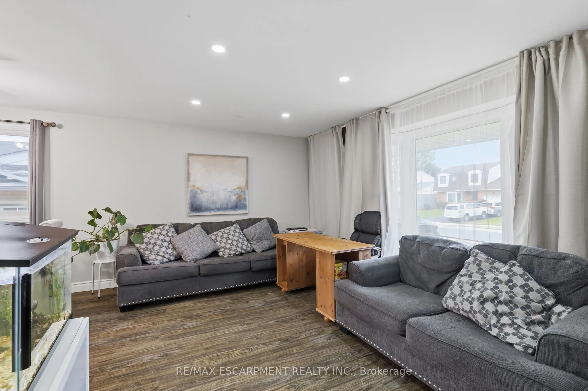 58 VANIER Place