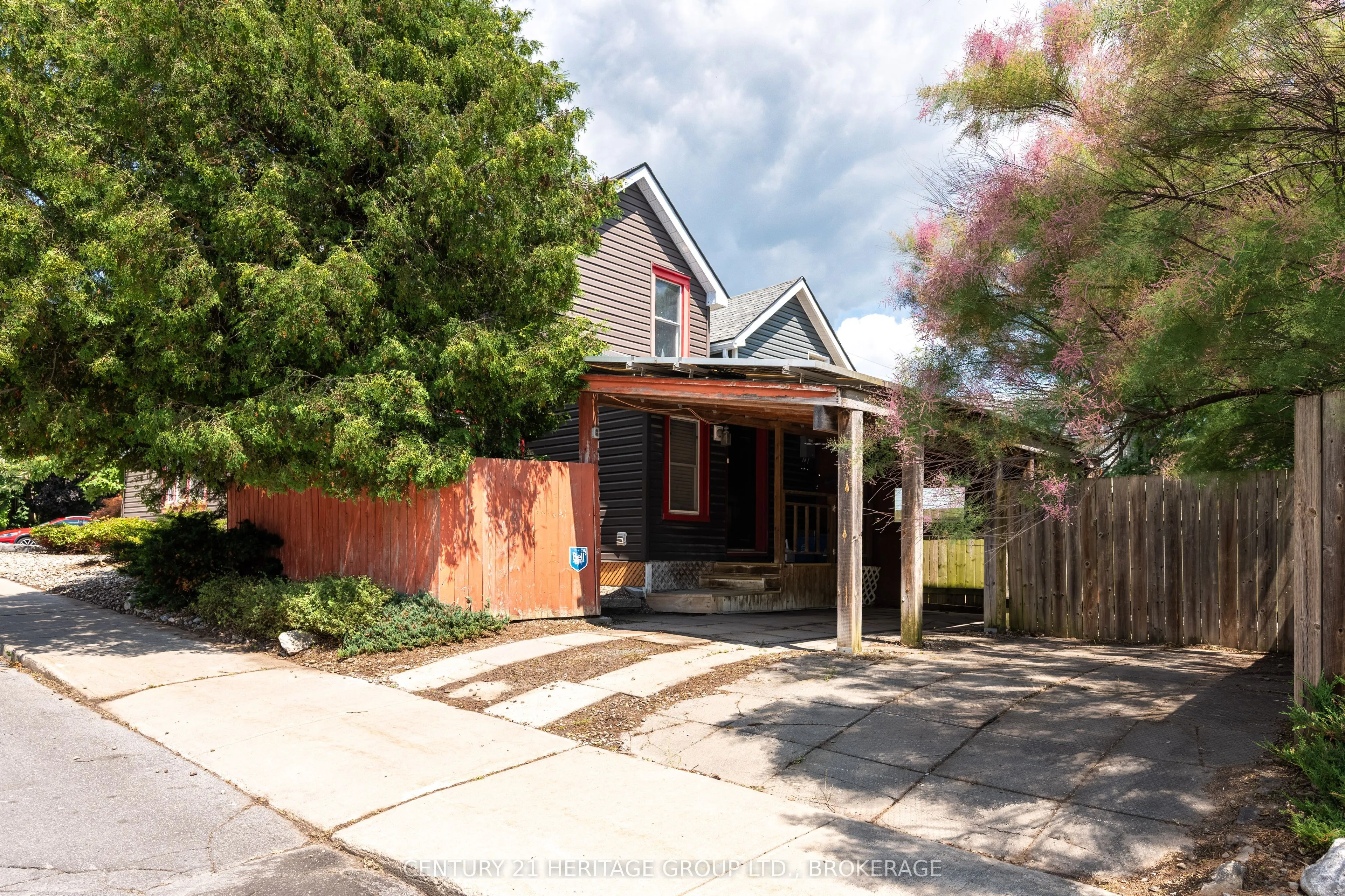 18 Pine Street