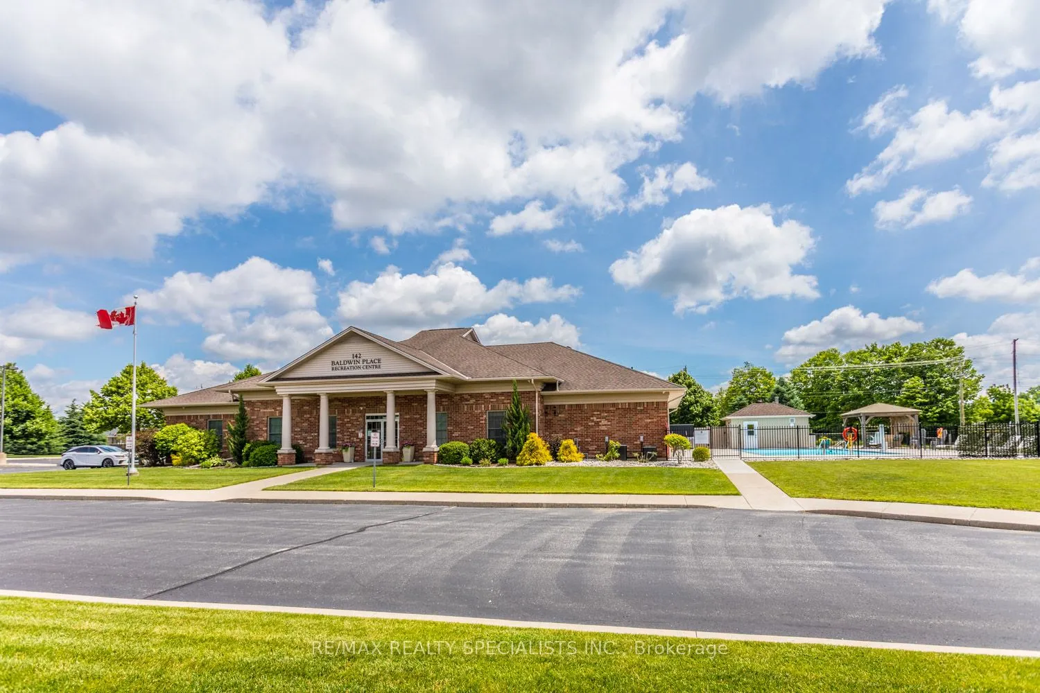 61 Jones Crescent