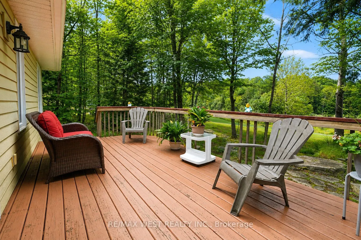 20 Deerhurst Highlands Drive
