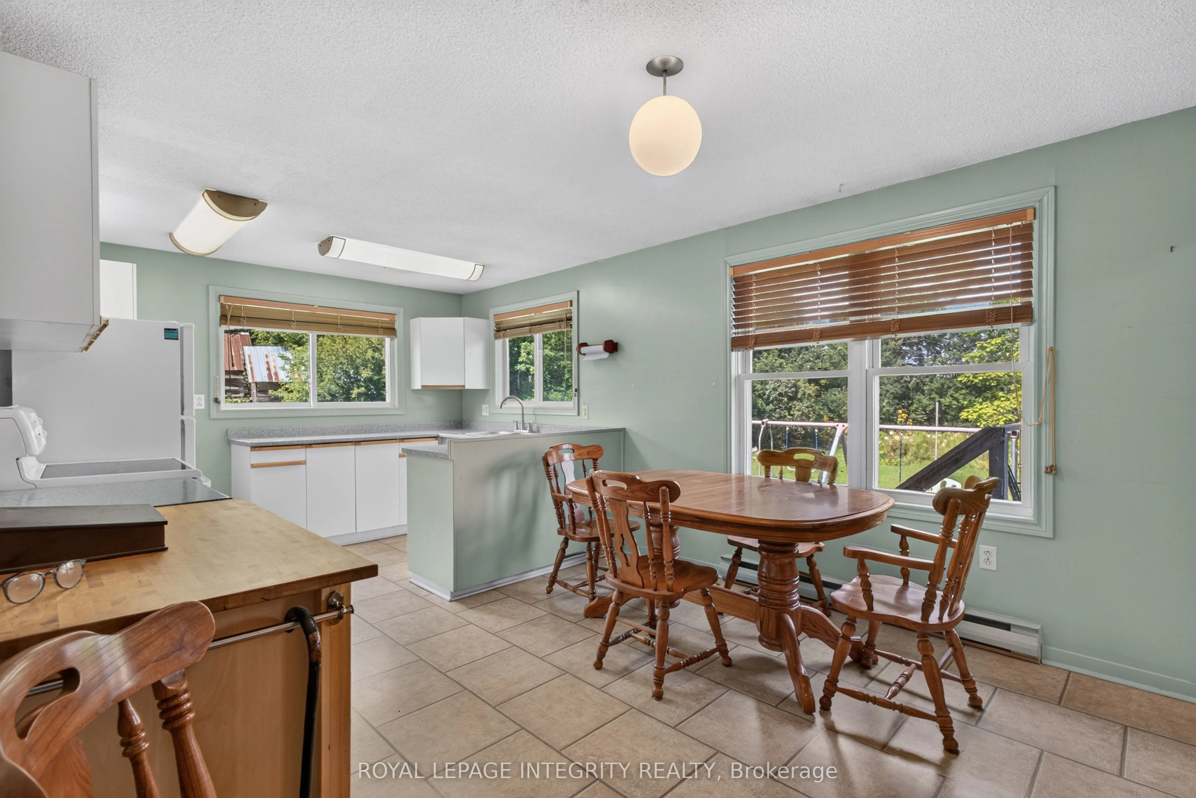 2063 Dwyer Hill Road