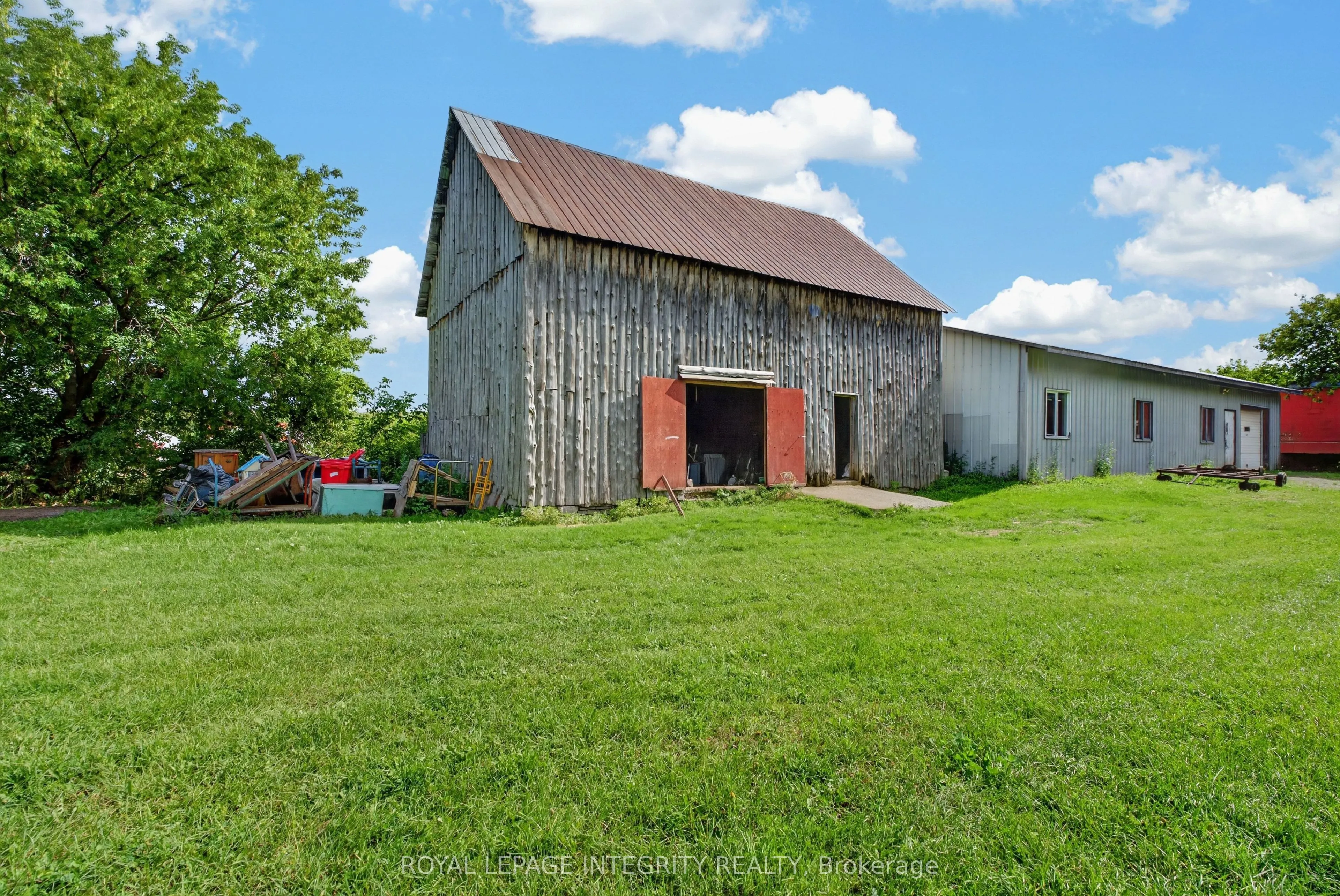 2063 Dwyer Hill Road