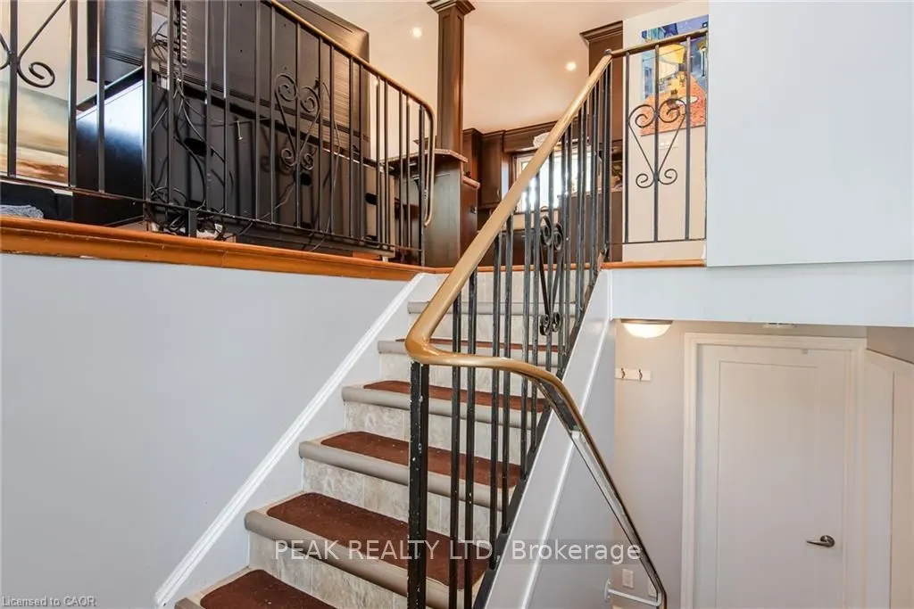 18 Mayberry Place