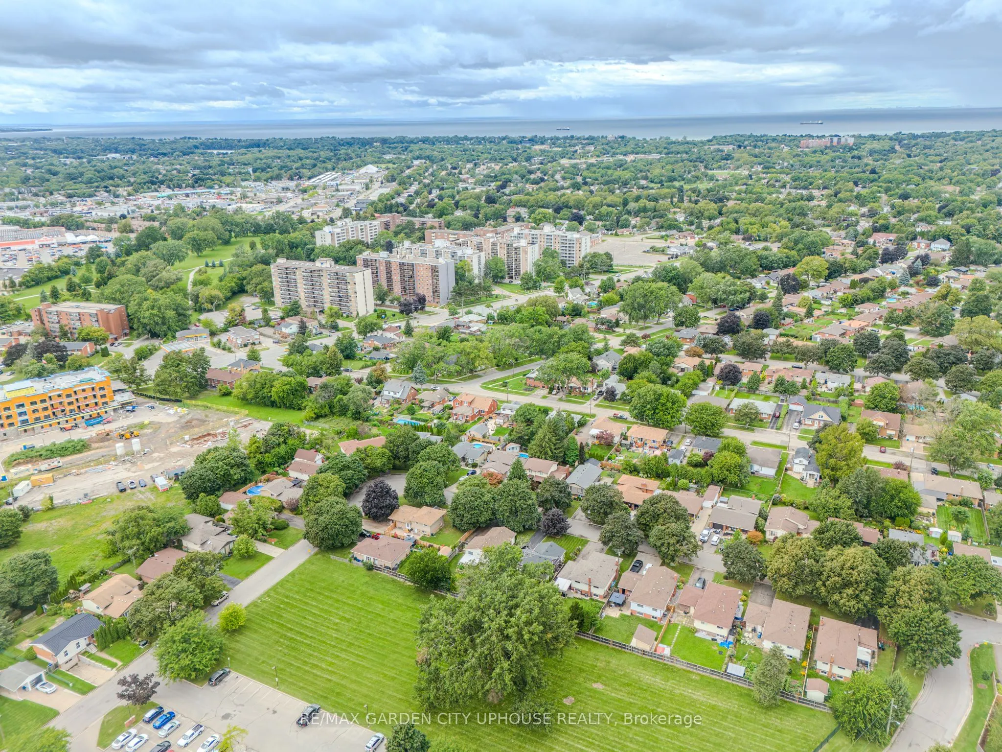 24 Greenmeadow Court