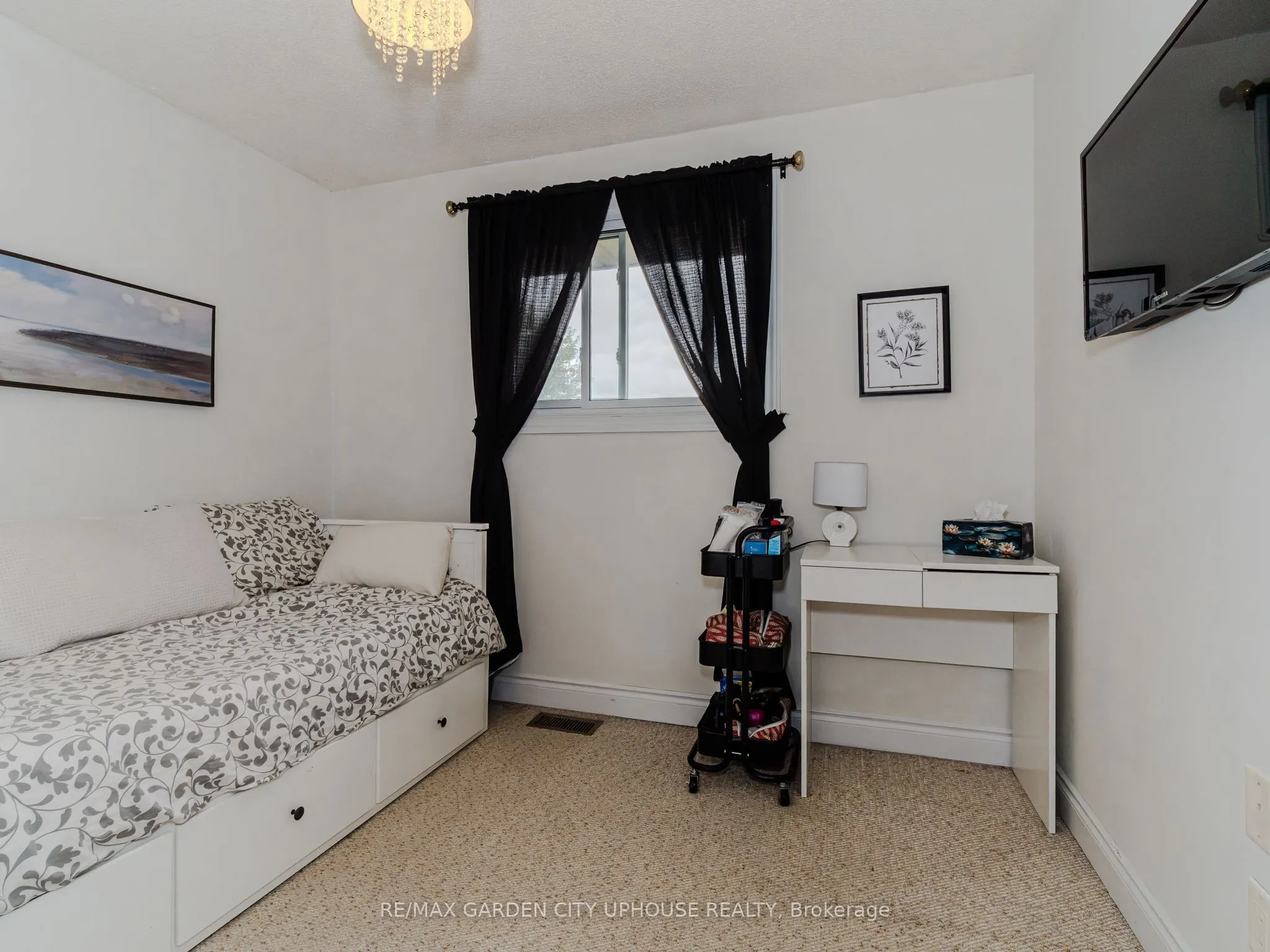 24 Greenmeadow Court