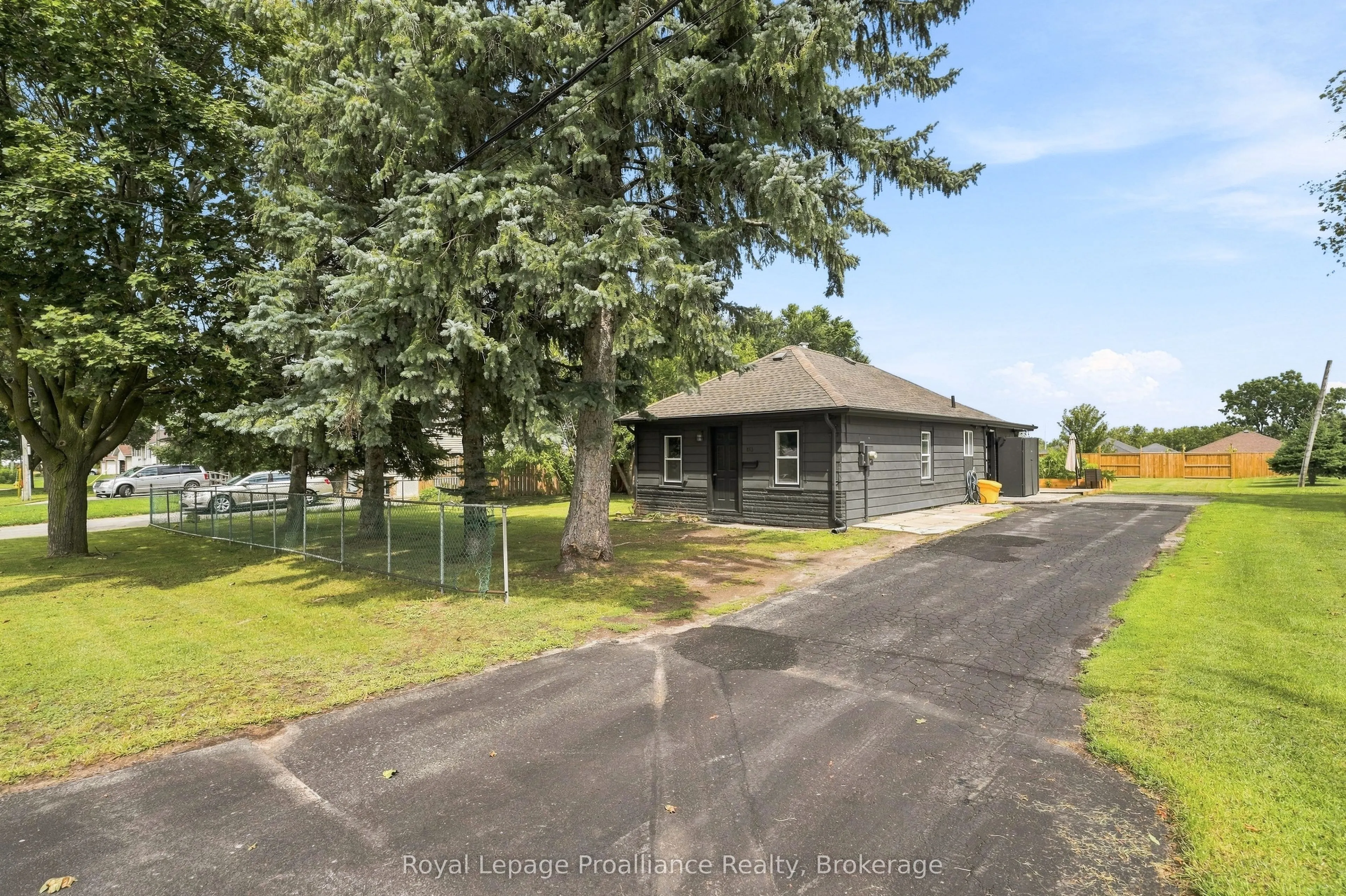 161 University Avenue