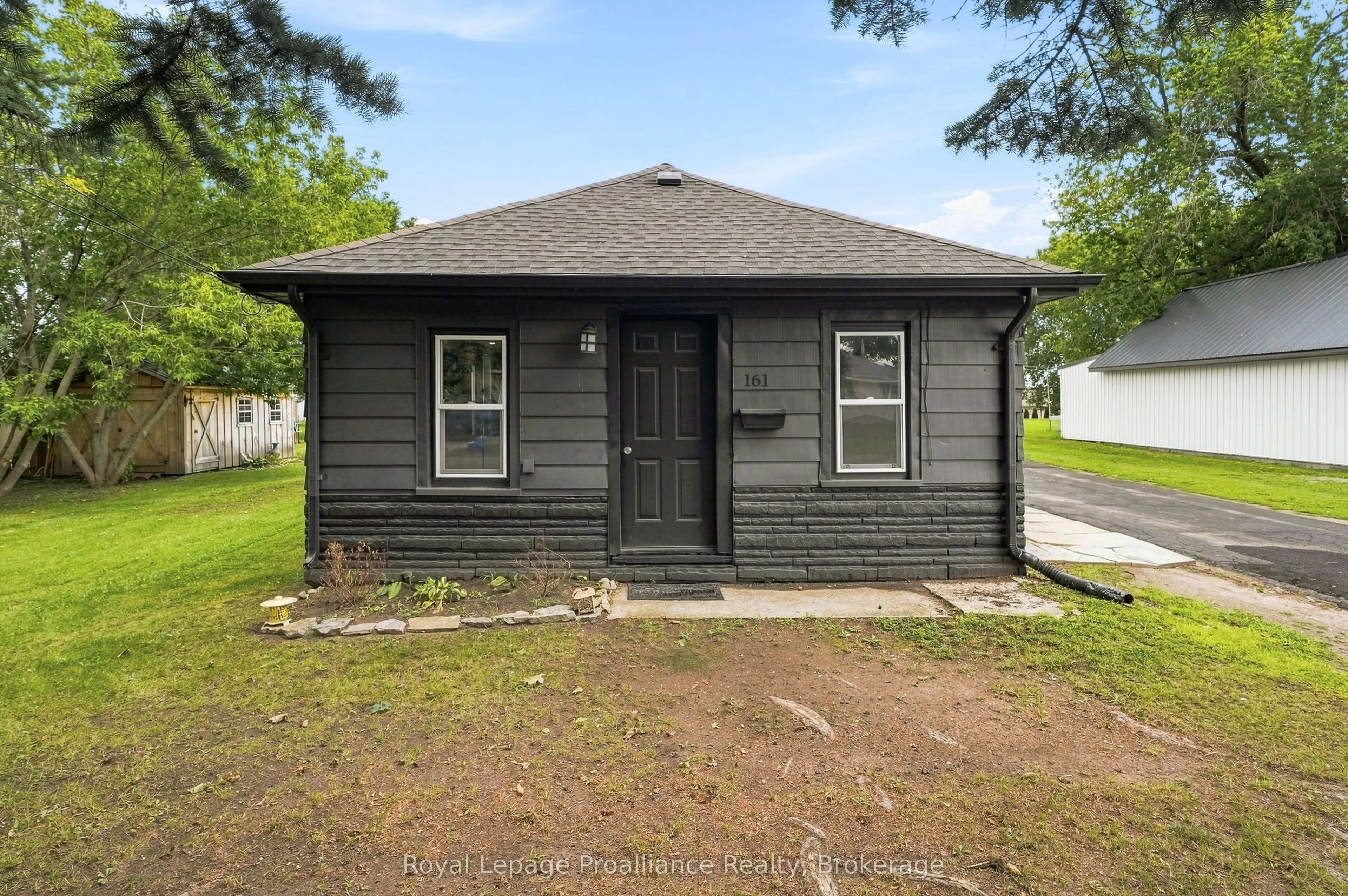 161 University Avenue