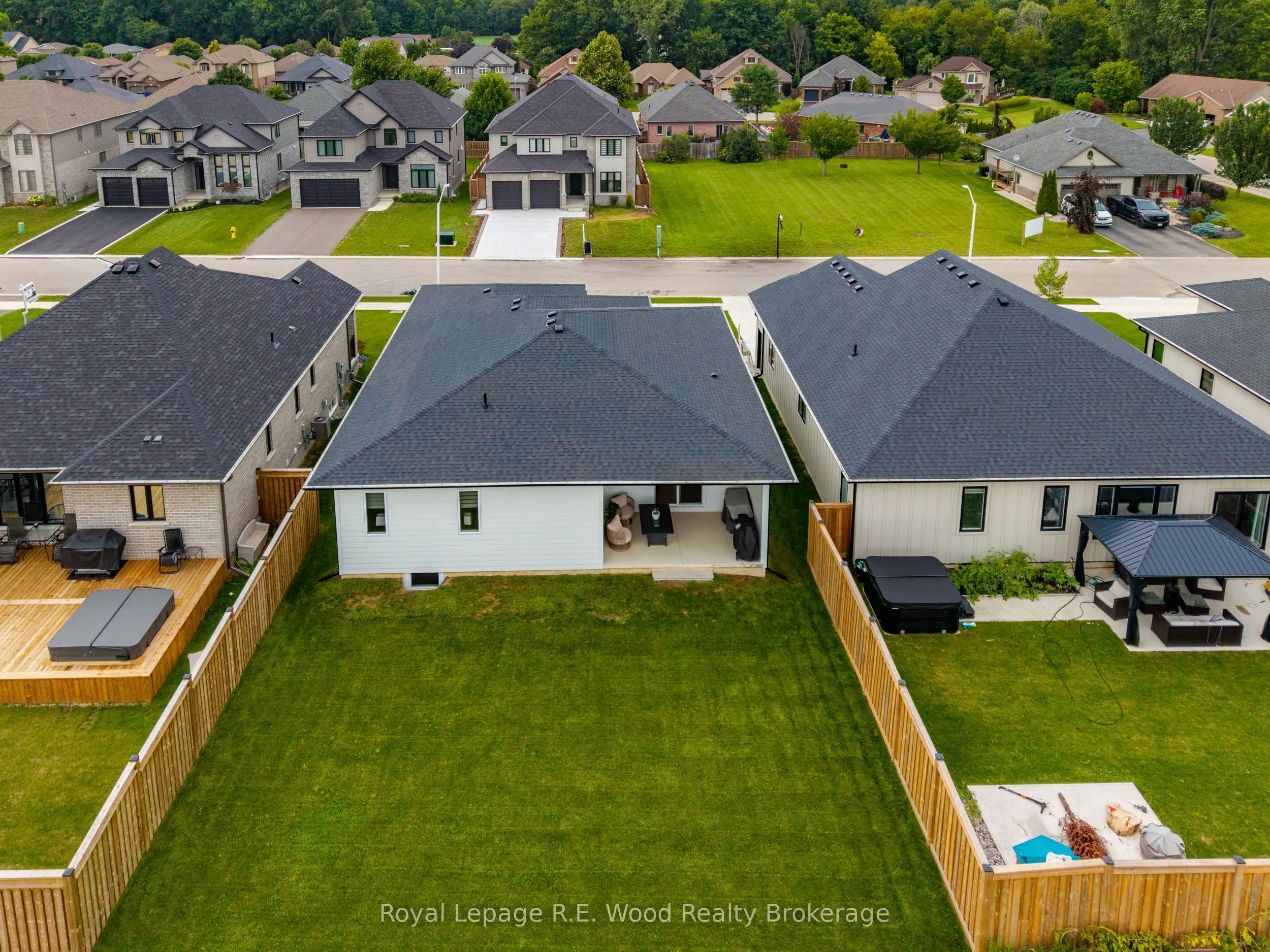 7 Sycamore Drive