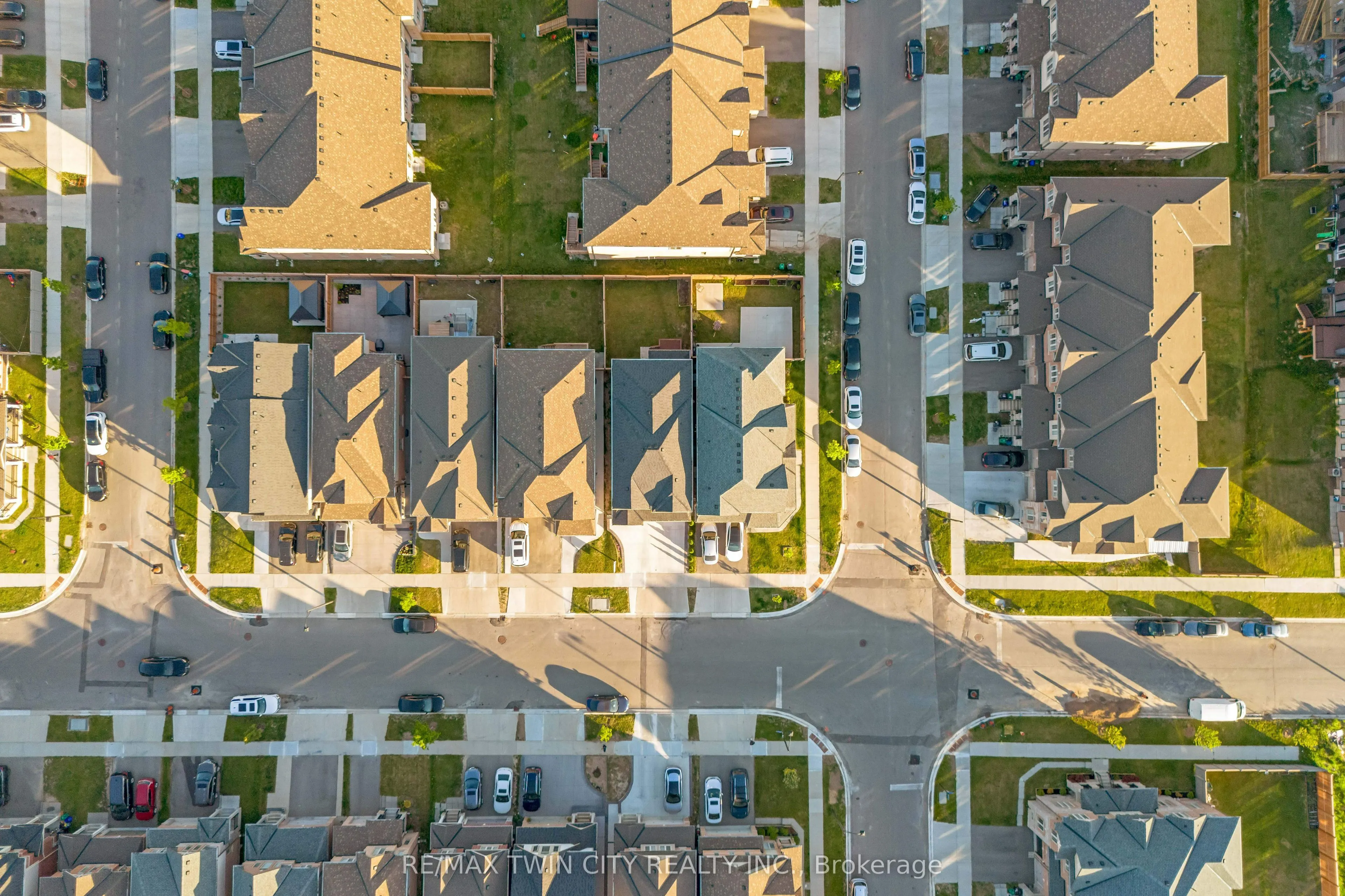 106 HALDIMAND Street