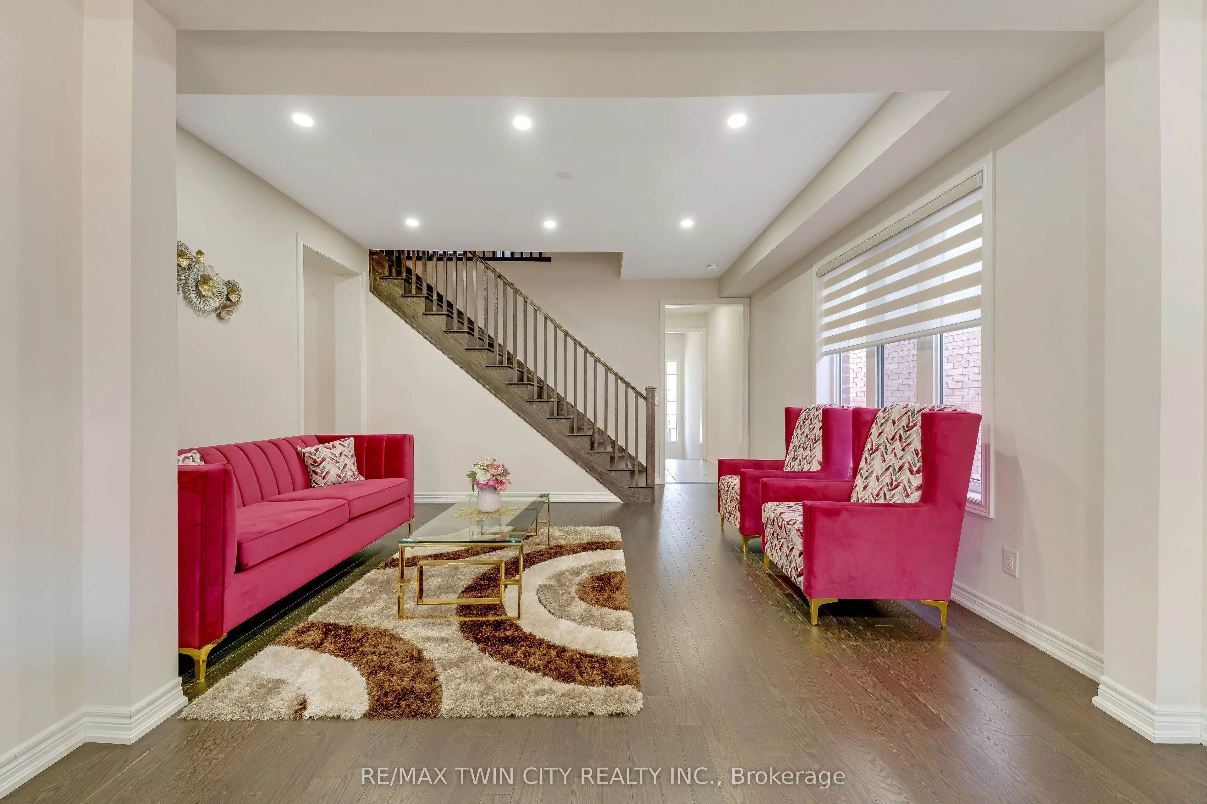 106 HALDIMAND Street
