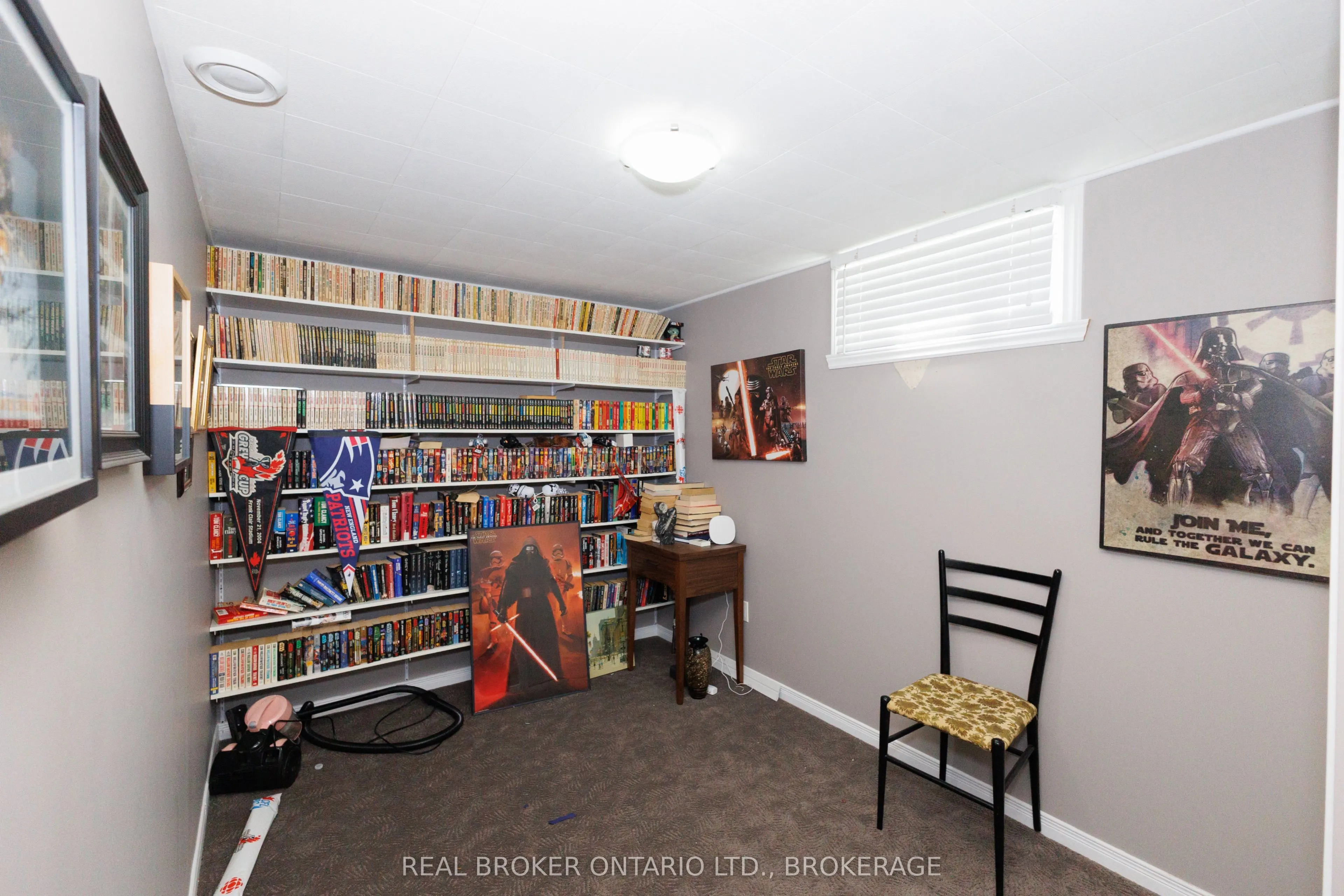 76 Kincardine Street W