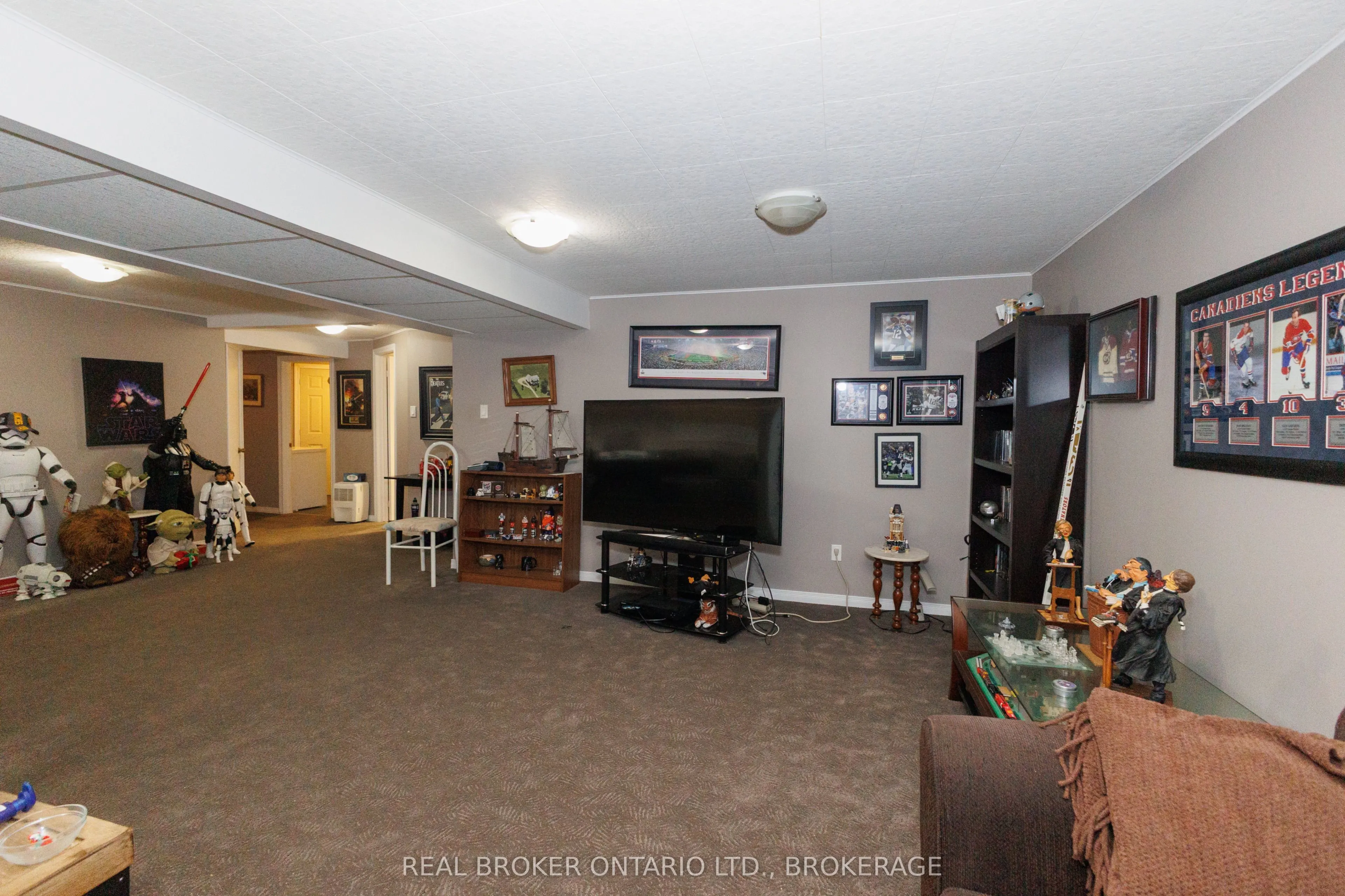 76 Kincardine Street W