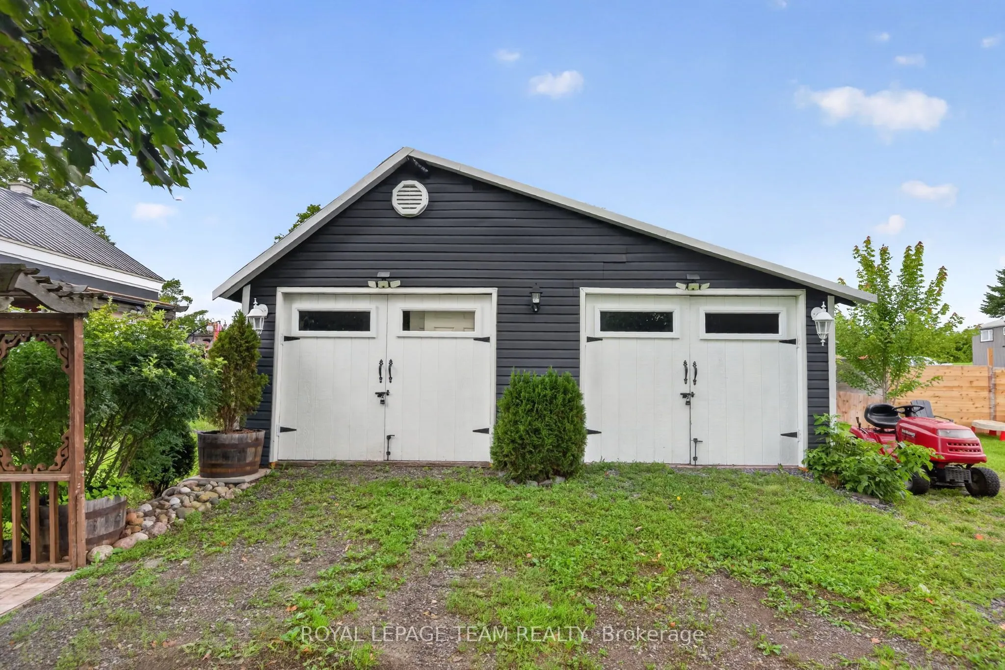 1629 River Road