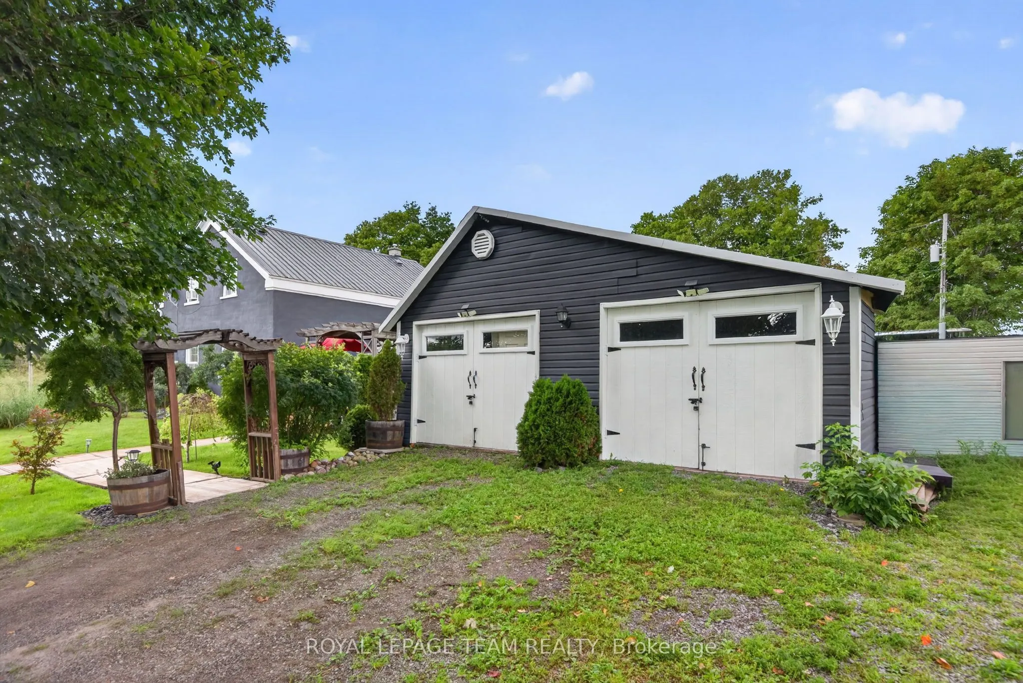 1629 River Road