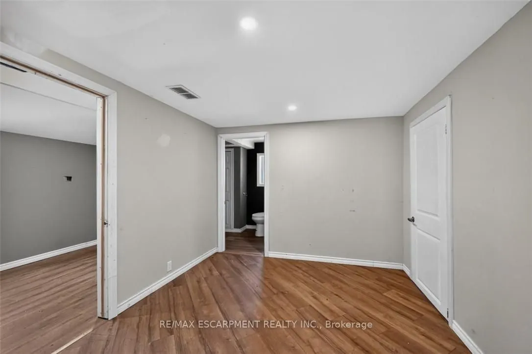 1048 LAKESHORE Road