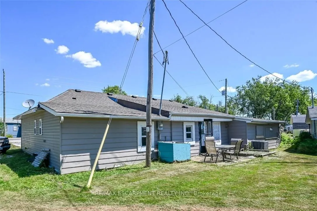 1048 LAKESHORE Road