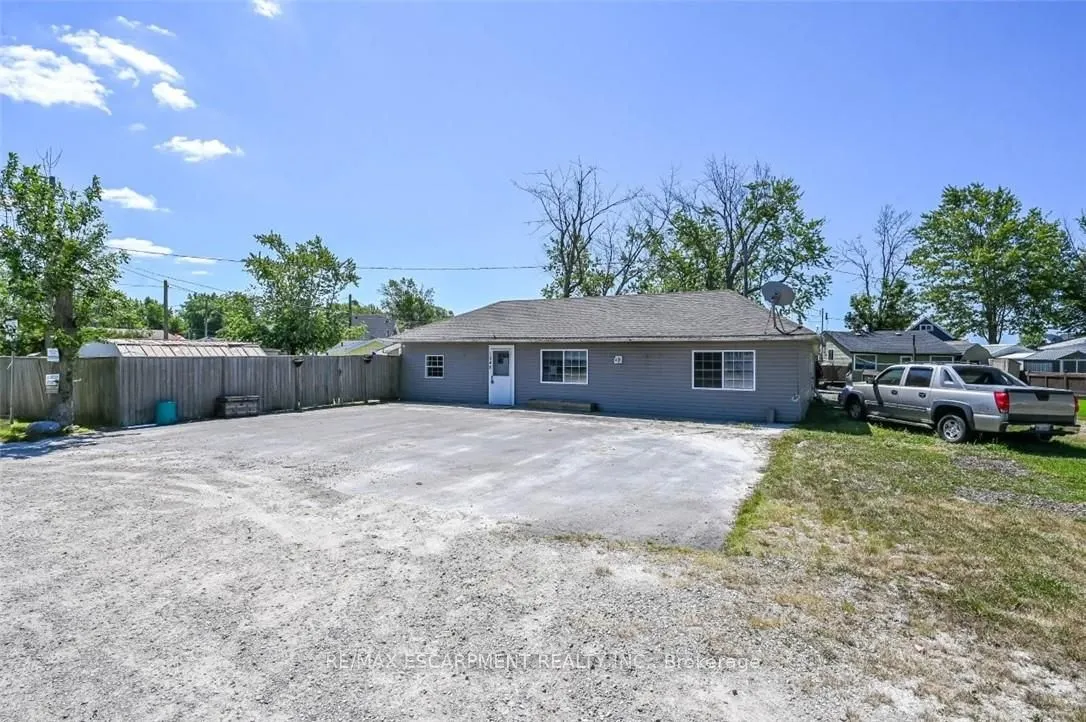 1048 LAKESHORE Road