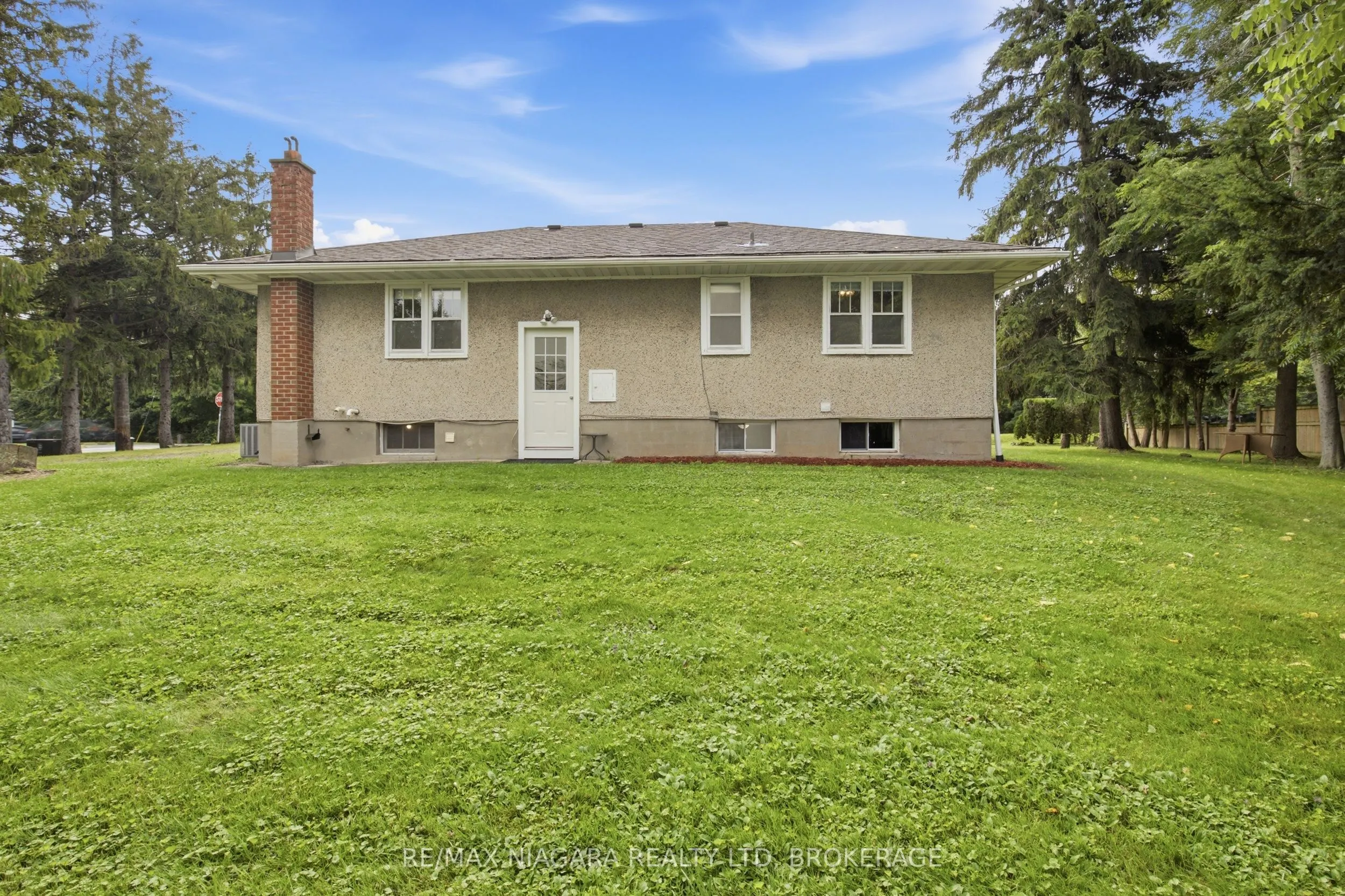 557 Mississagua Street