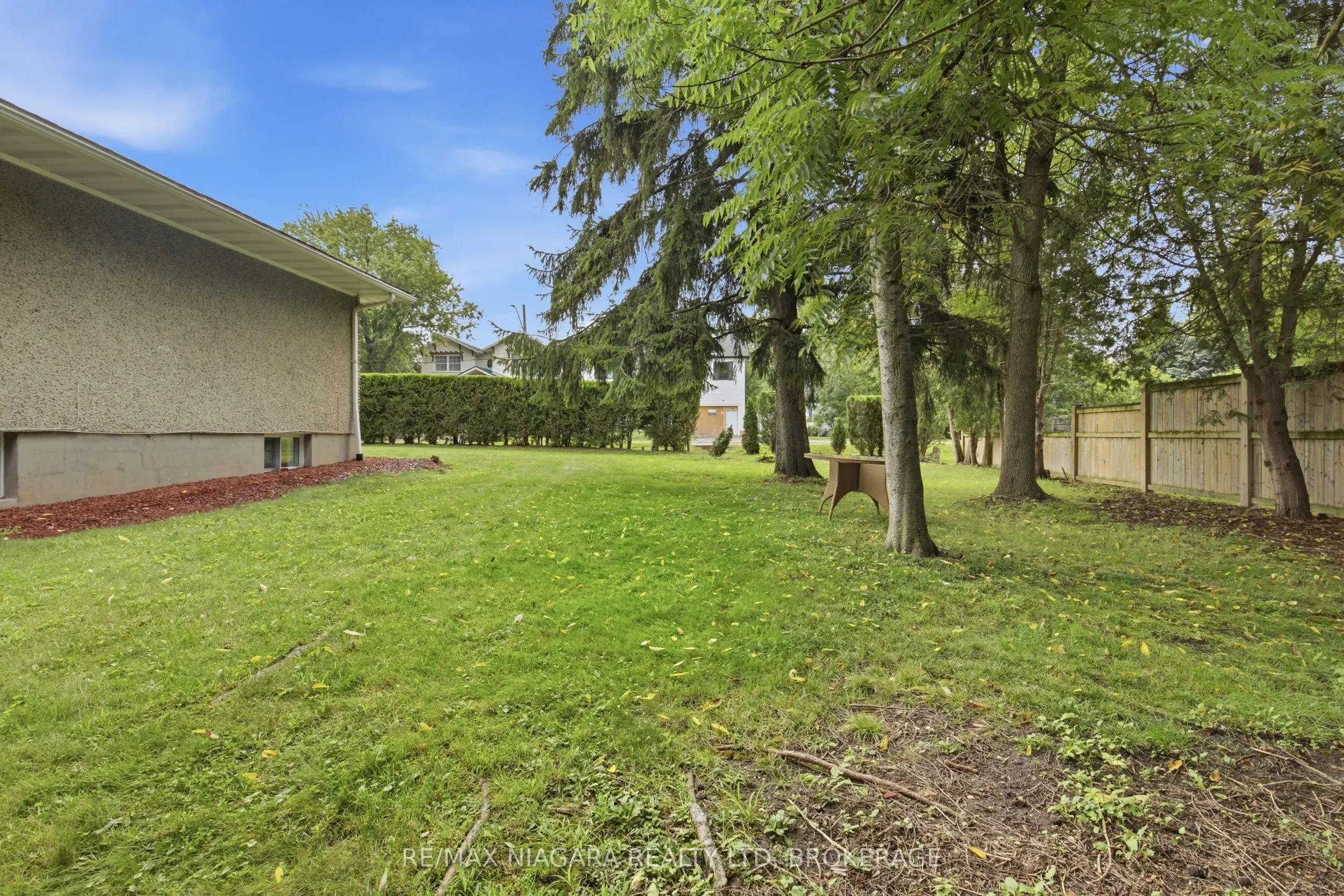 557 Mississagua Street